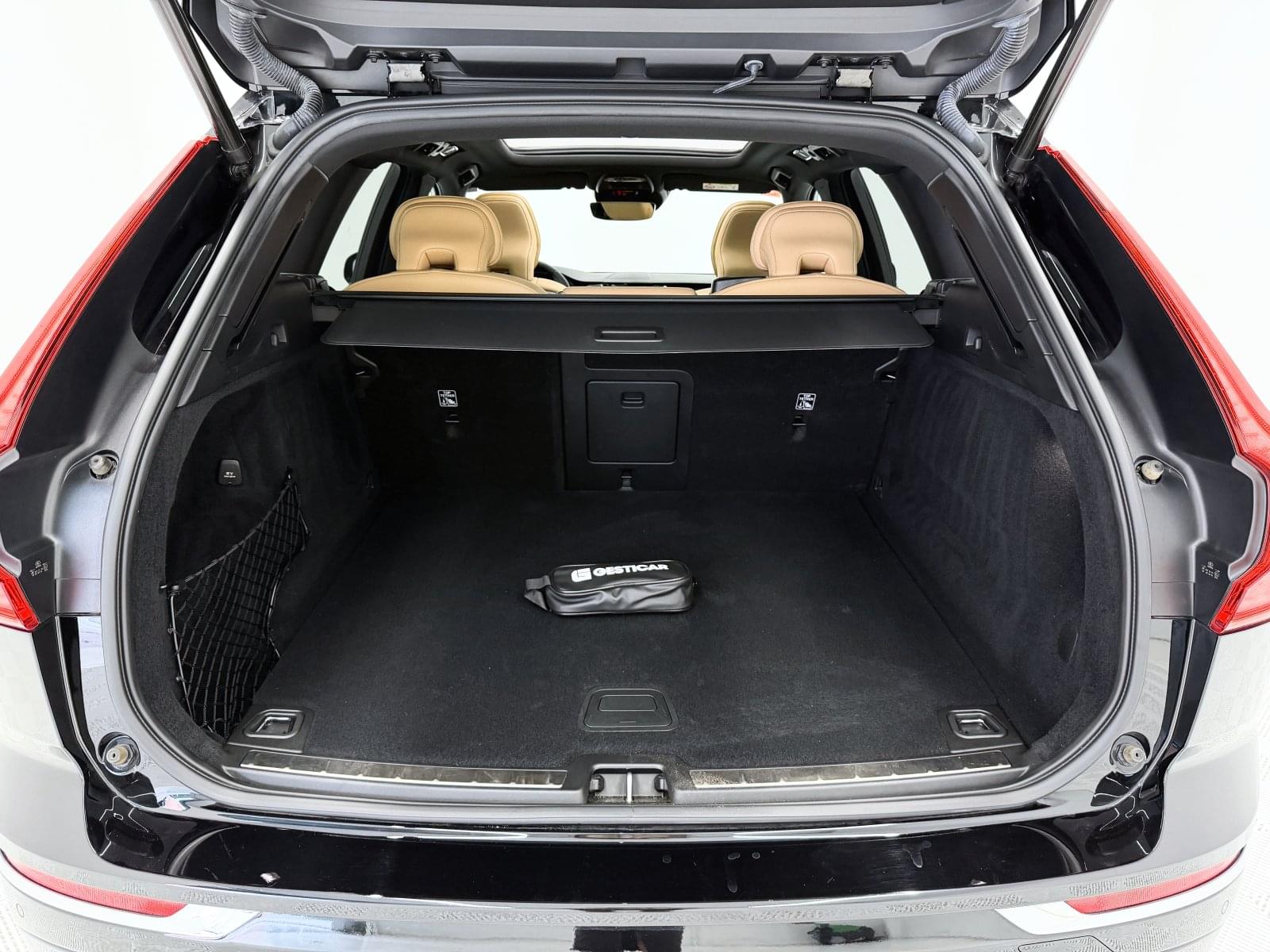 VOLVO XC60 2.0 T4 INSCRIPTION 16