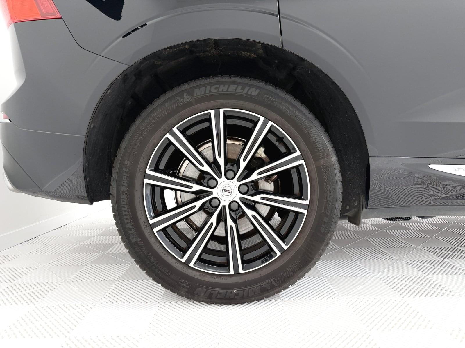 VOLVO XC60 2.0 T4 INSCRIPTION 24