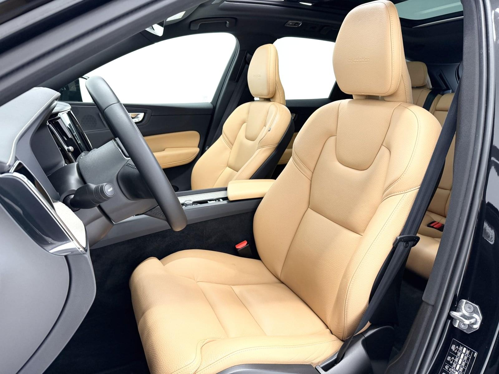 VOLVO XC60 2.0 T4 INSCRIPTION 25