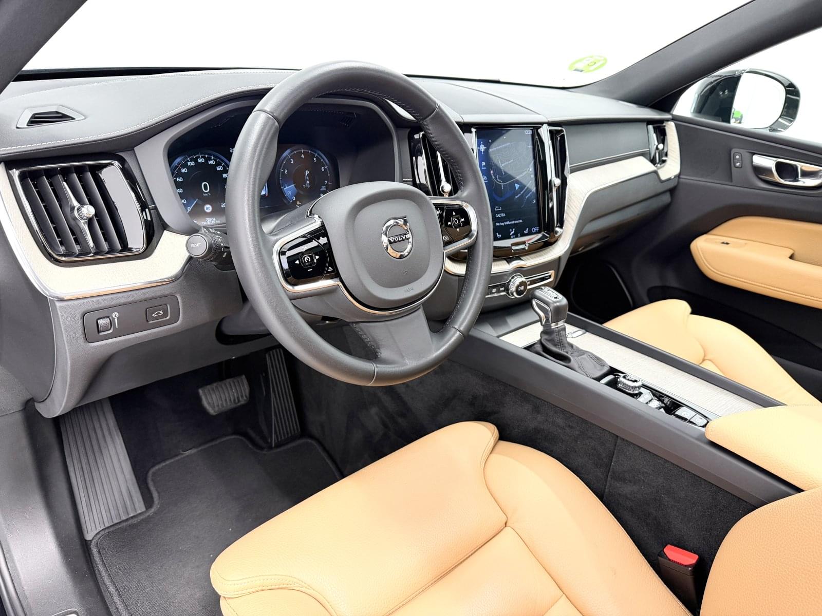 VOLVO XC60 2.0 T4 INSCRIPTION 28