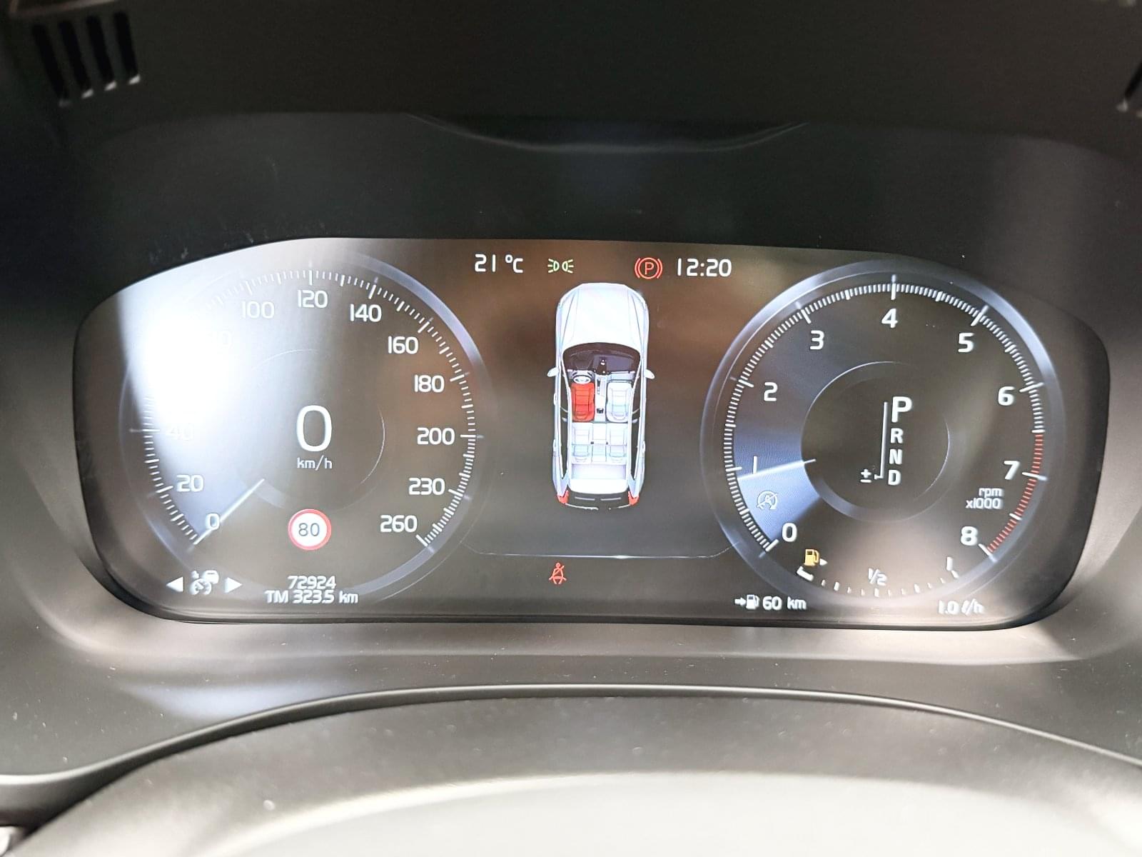 VOLVO XC60 2.0 T4 INSCRIPTION 33