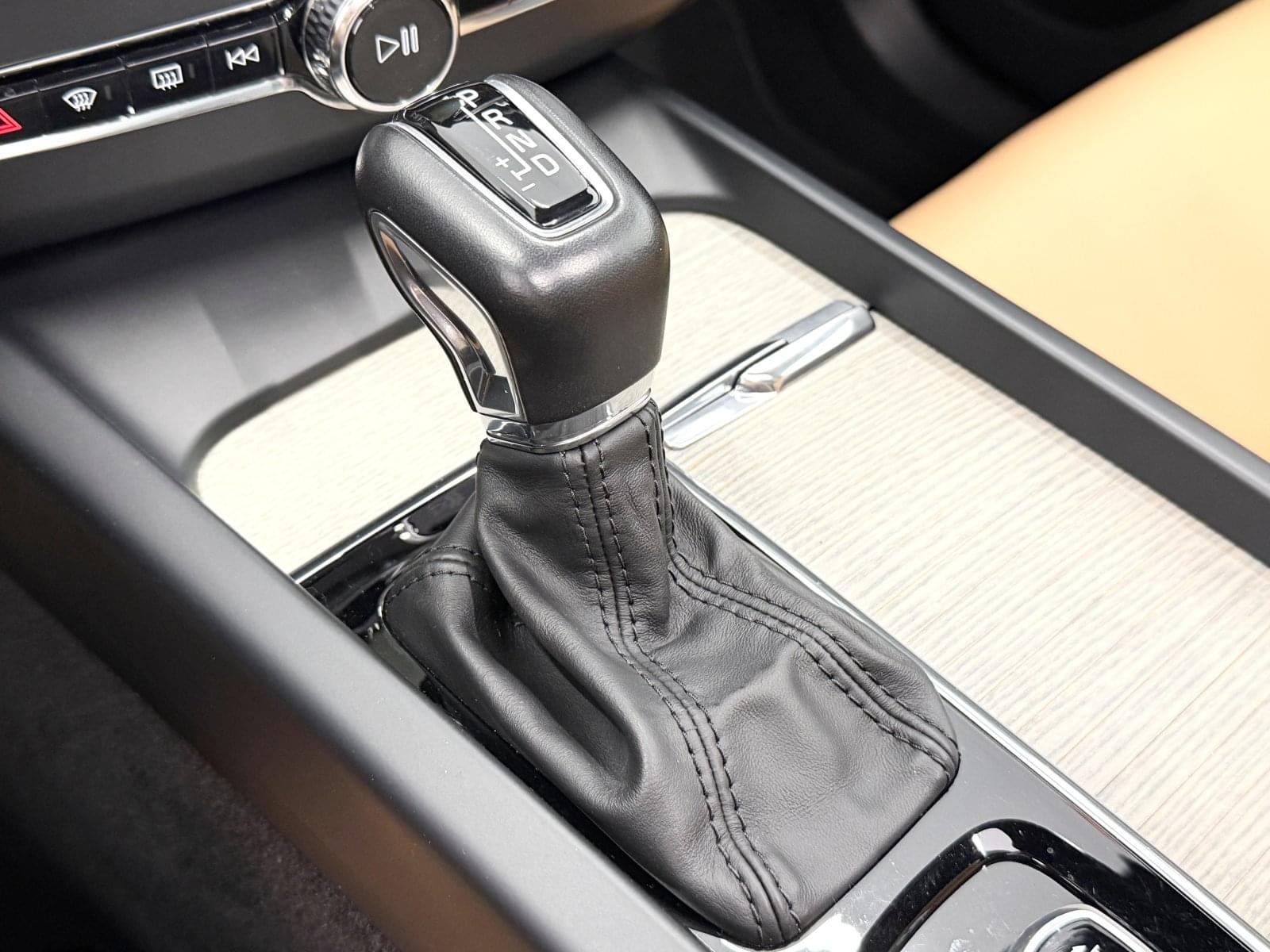 VOLVO XC60 2.0 T4 INSCRIPTION 39