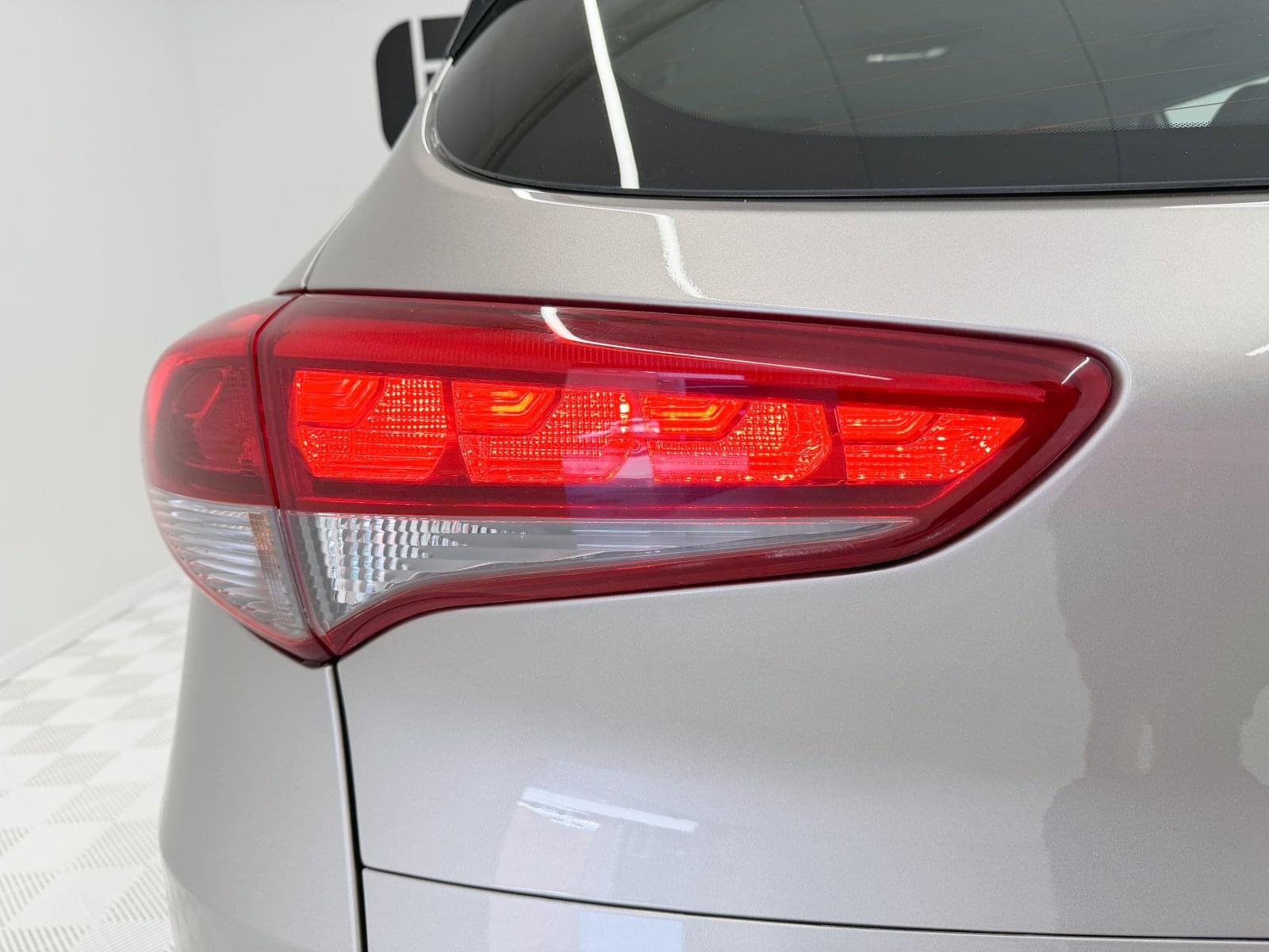HYUNDAI TUCSON 1.6GDI 177CV 11