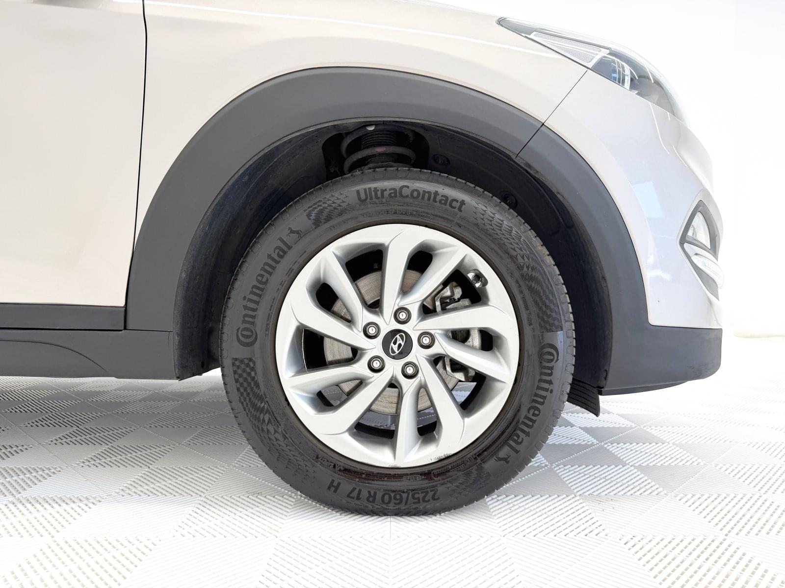 HYUNDAI TUCSON 1.6GDI 177CV 17