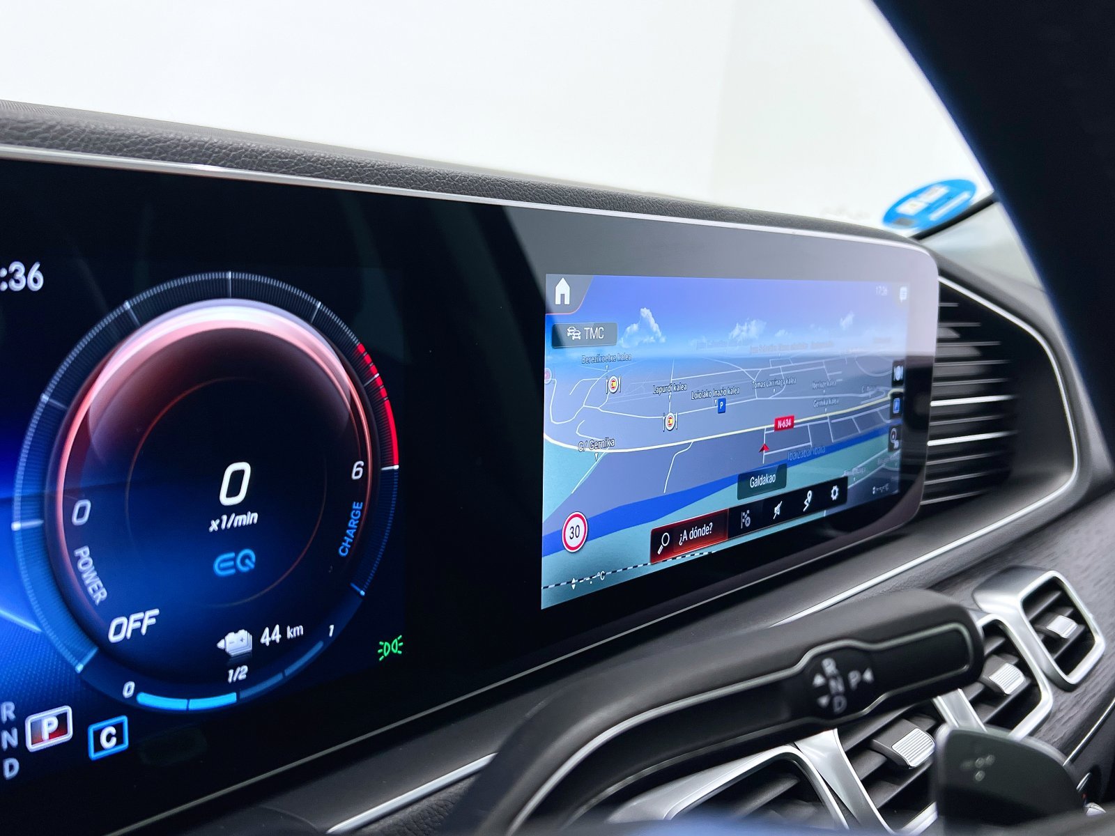 MERCEDES CLASE GLE 350 de 4Matic (Híbrido Enchufable) 235 kW (320 CV) 38