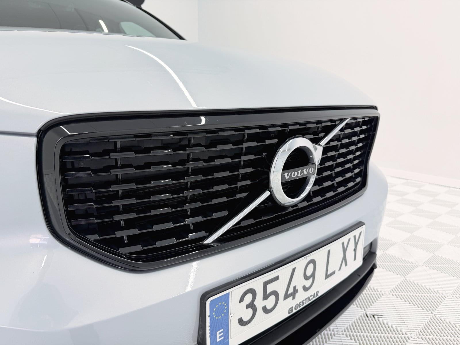 VOLVO XC40 B3 G RDESIGN 5