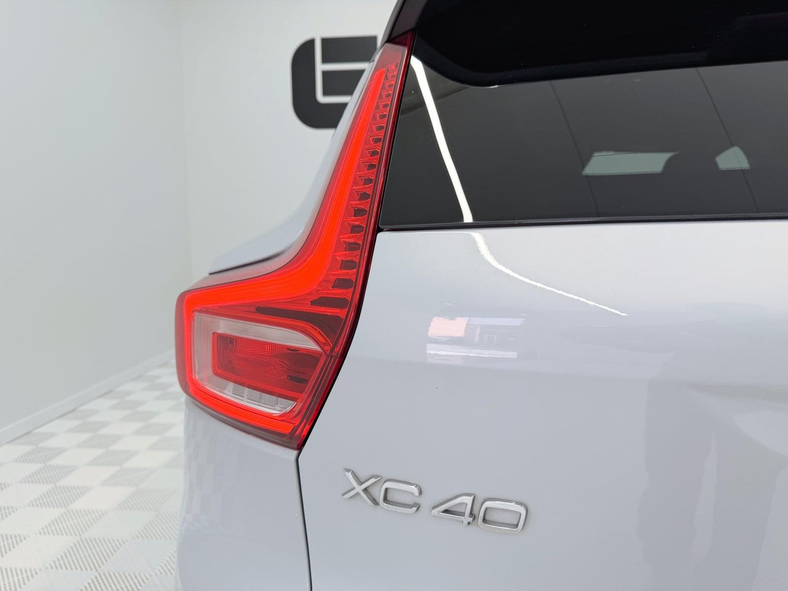 VOLVO XC40 B3 G RDESIGN 11