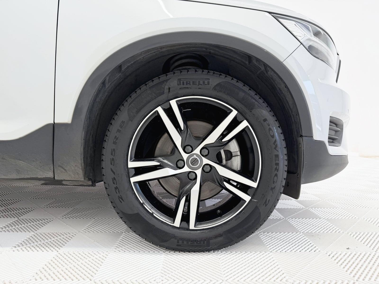 VOLVO XC40 B3 G RDESIGN 20