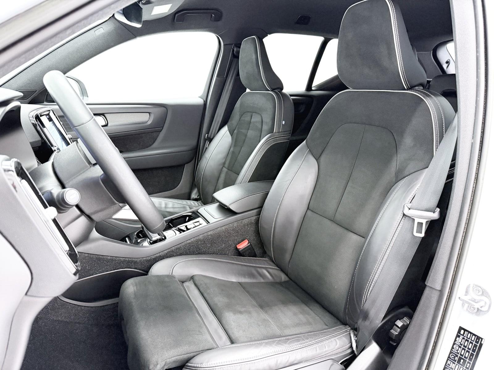 VOLVO XC40 B3 G RDESIGN 24