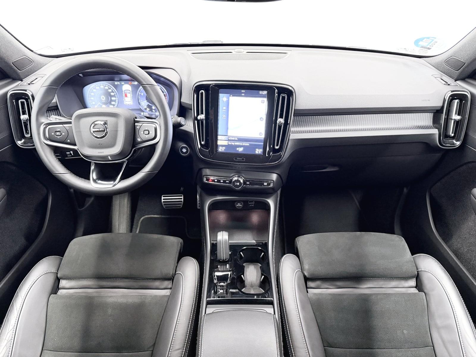 VOLVO XC40 B3 G RDESIGN 27
