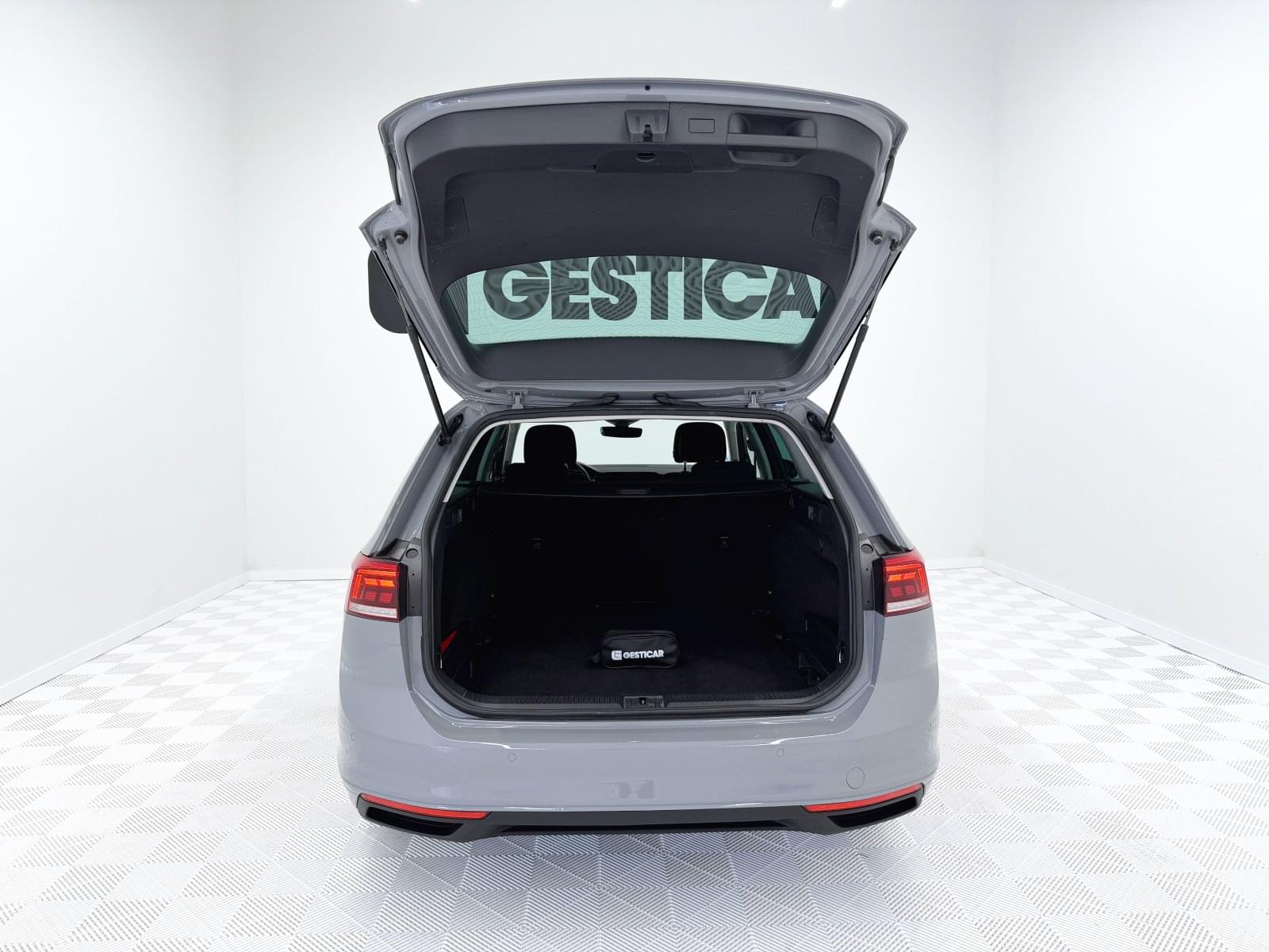 VOLKSWAGEN PASSAT Executive 2.0 TDI 110 kW (150 CV) DSG 12 