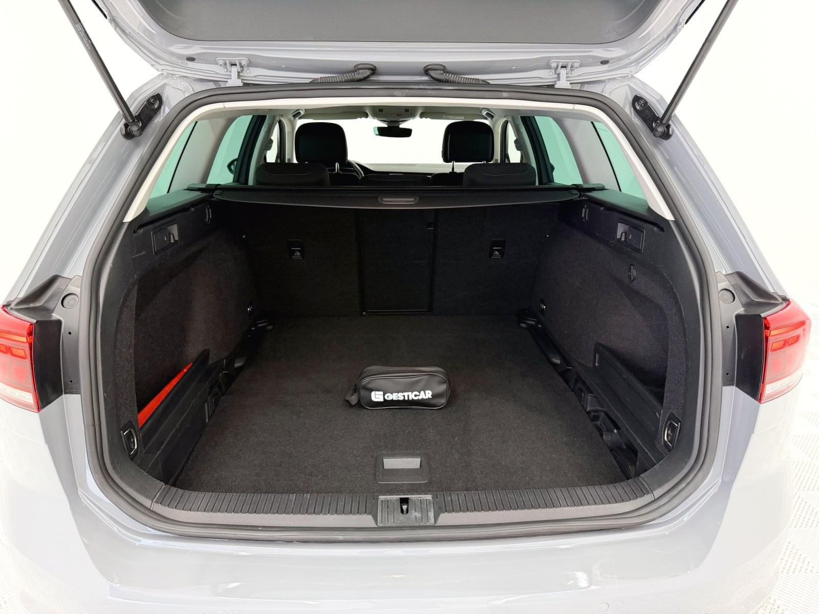 VOLKSWAGEN PASSAT Executive 2.0 TDI 110 kW (150 CV) DSG 13 