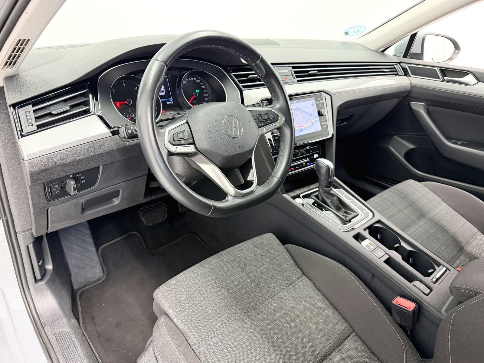 VOLKSWAGEN PASSAT Executive 2.0 TDI 110 kW (150 CV) DSG 24 