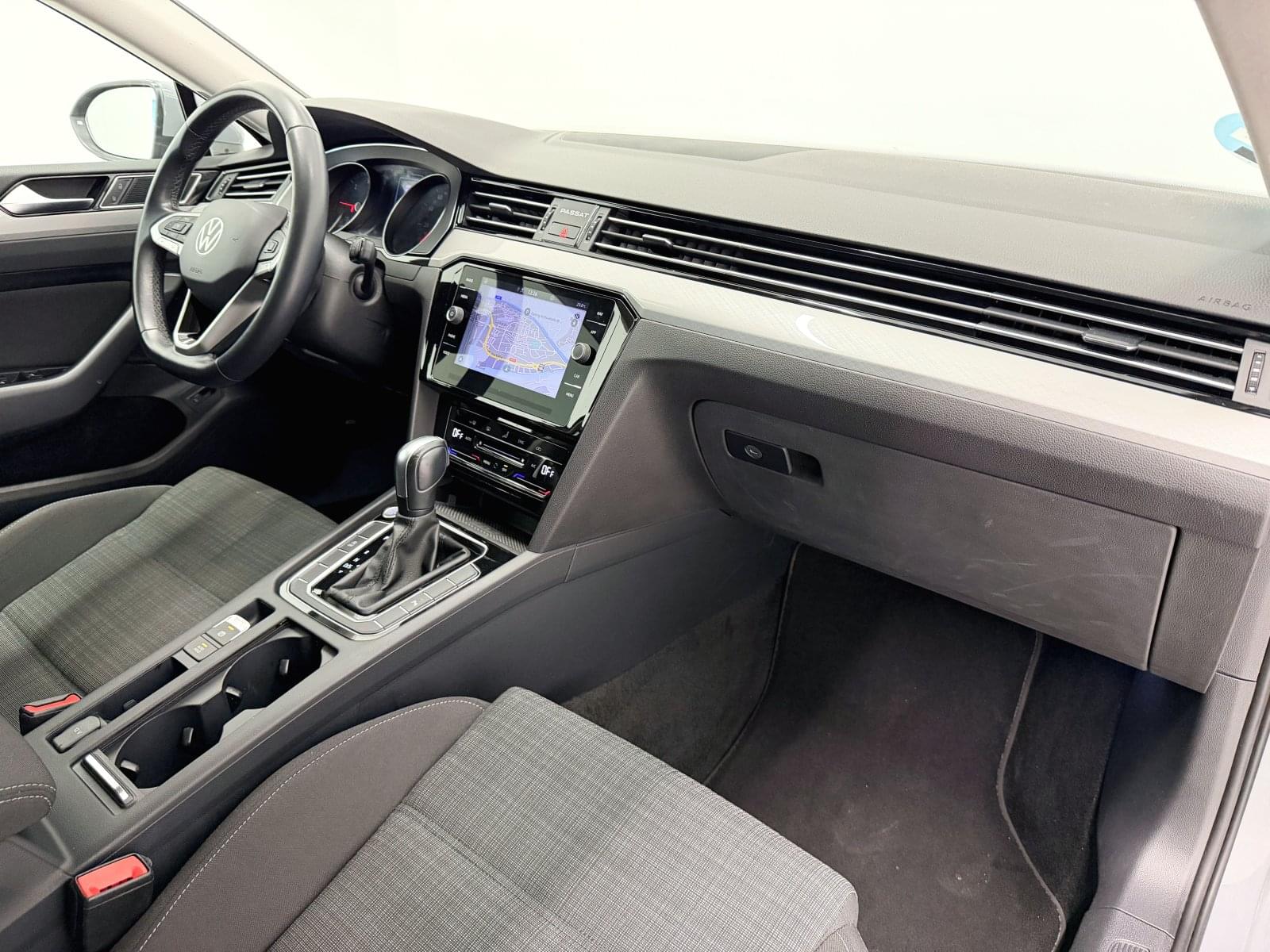 VOLKSWAGEN PASSAT Executive 2.0 TDI 110 kW (150 CV) DSG 36 