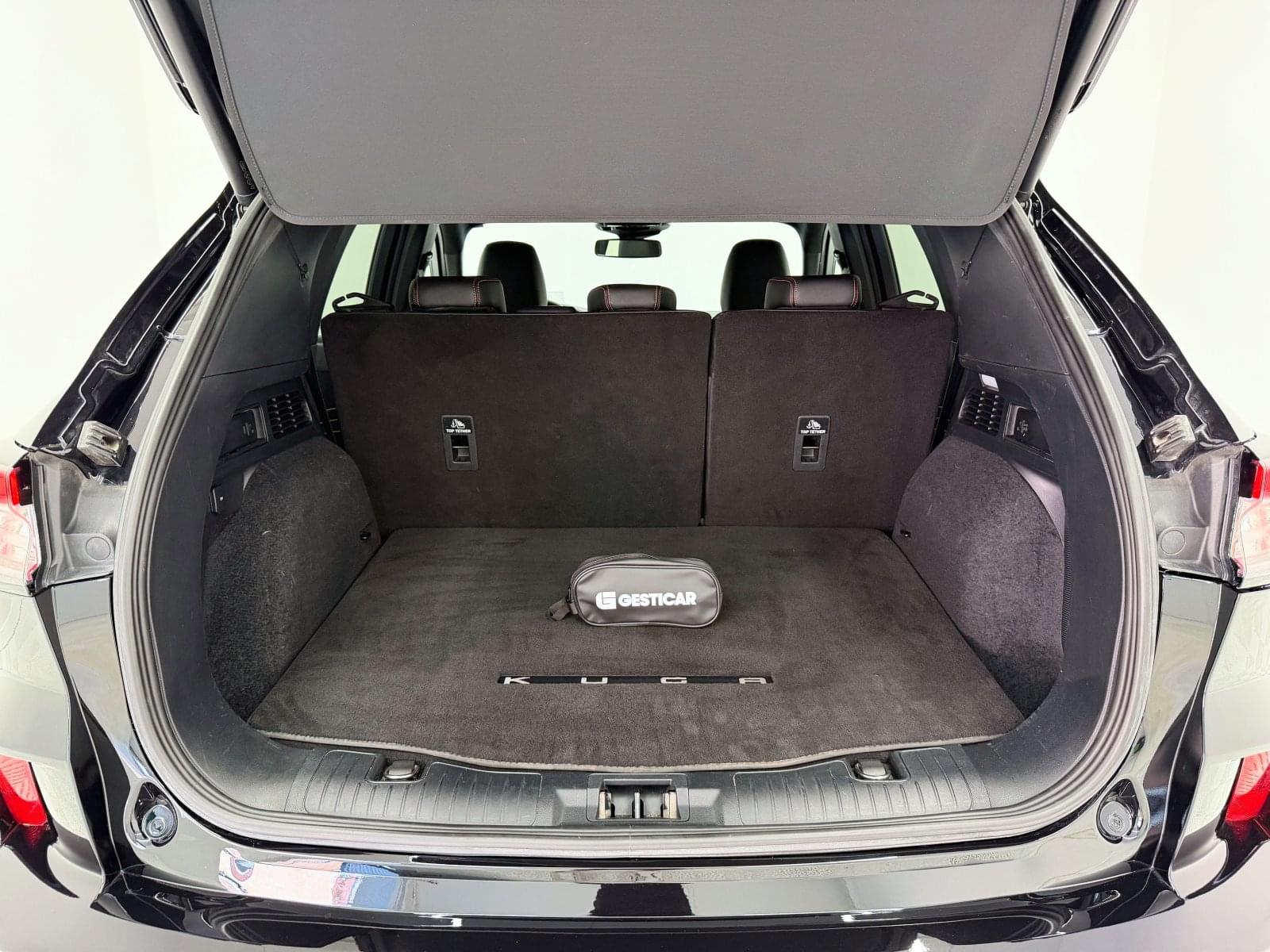 FORD KUGA 2.5 Duratec PHEV ST-Line X Auto 165 kW (225 CV) 13