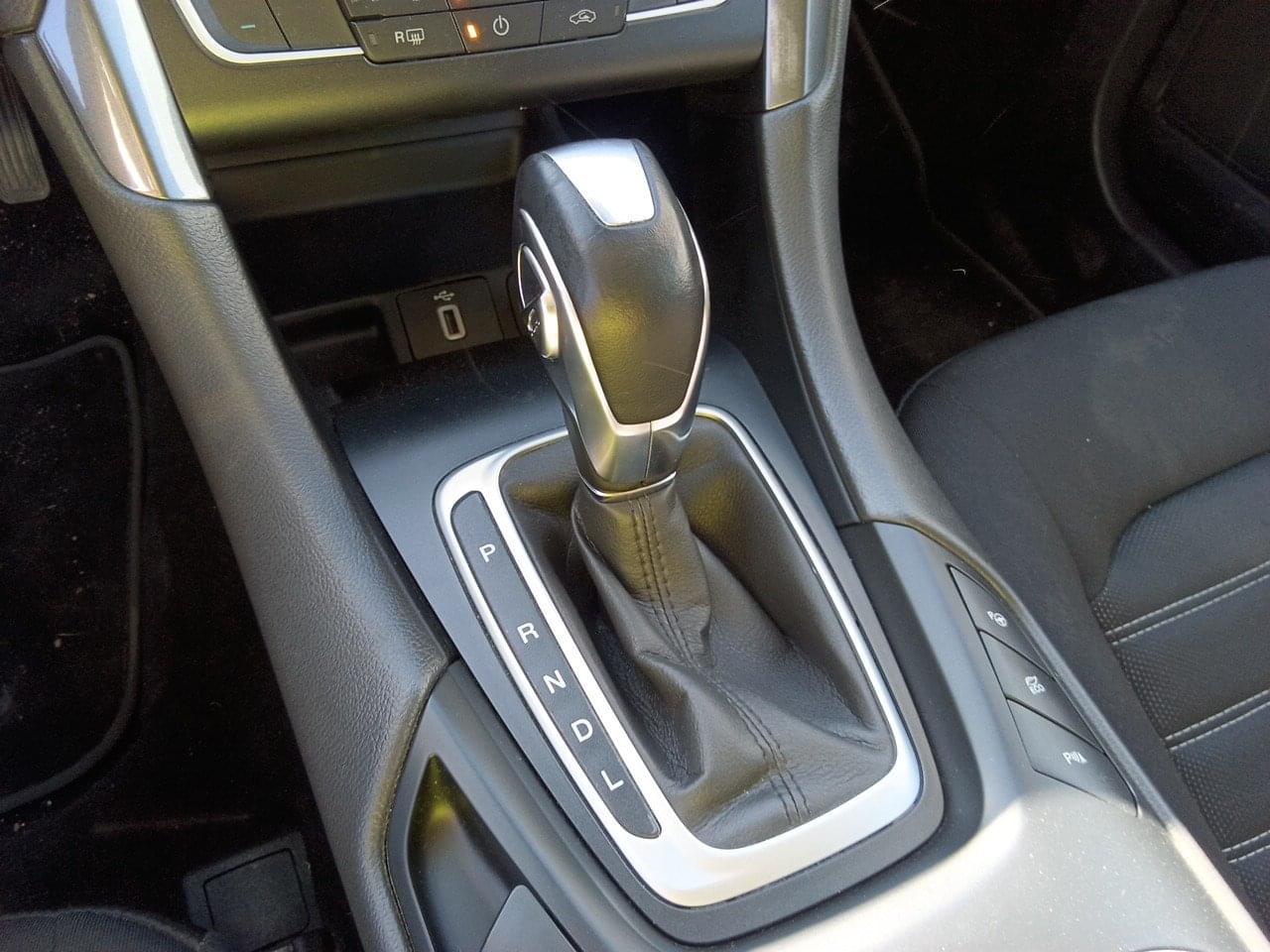 FORD MONDEO 2.0 HíBRIDO TREND HEV AUTO SB 187CV 8 