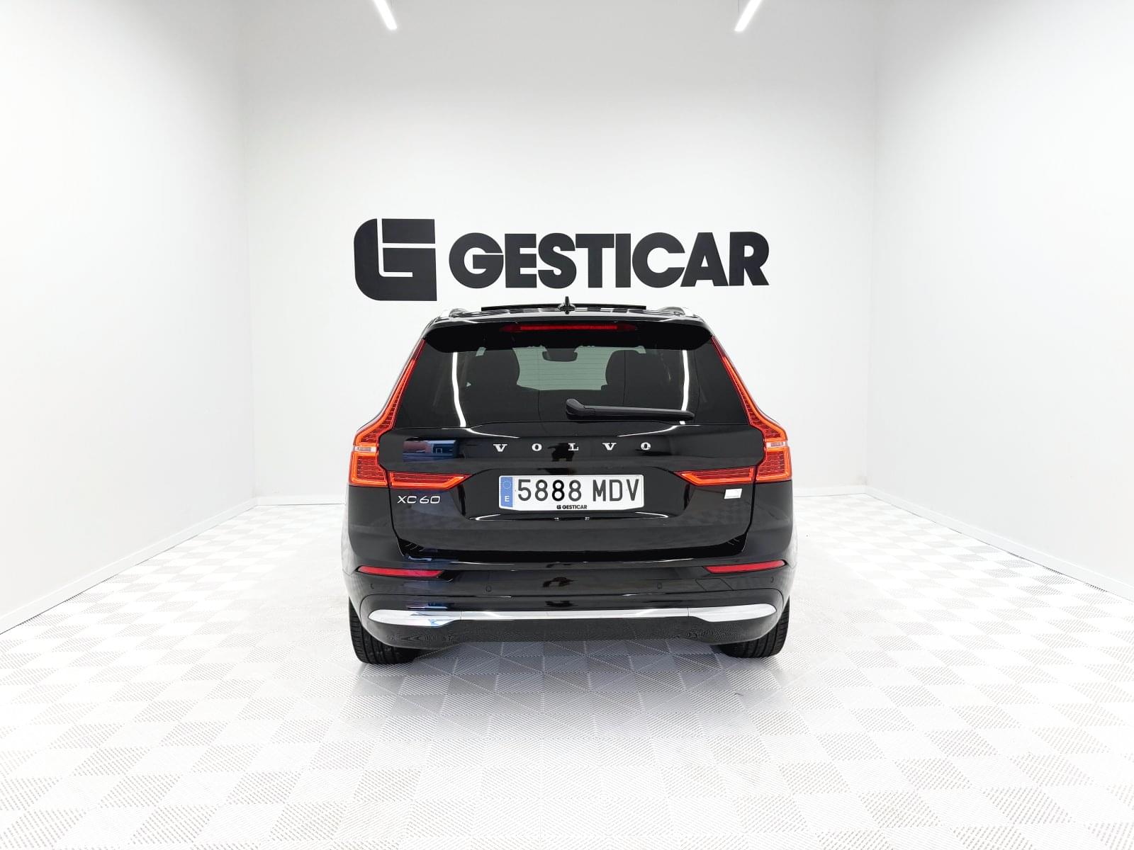 VOLVO XC60 T6 AWD RECHARGE ULTIMATE BRIGHT 355cv 13 
