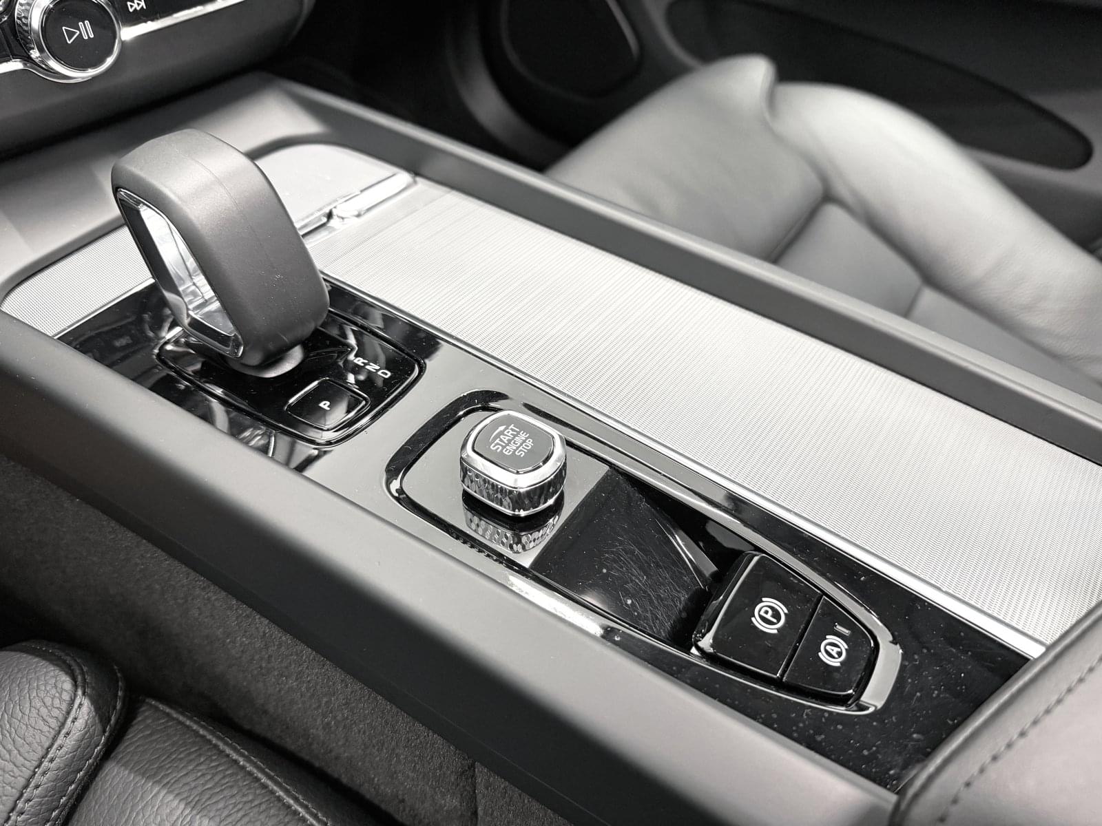 VOLVO XC60 T6 AWD RECHARGE ULTIMATE BRIGHT 355cv 39 