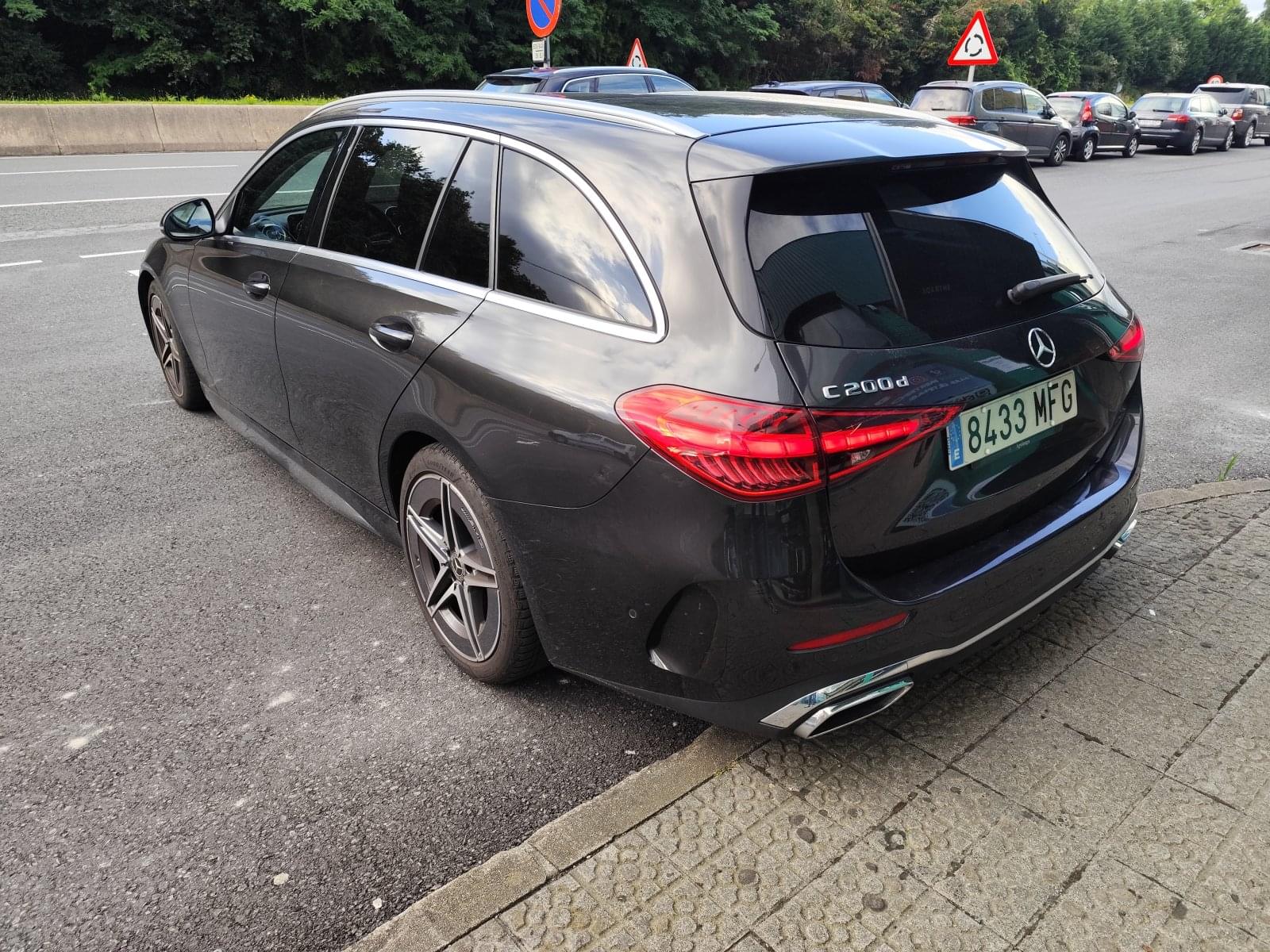 MERCEDES CLASE C 200D ESTATE 7