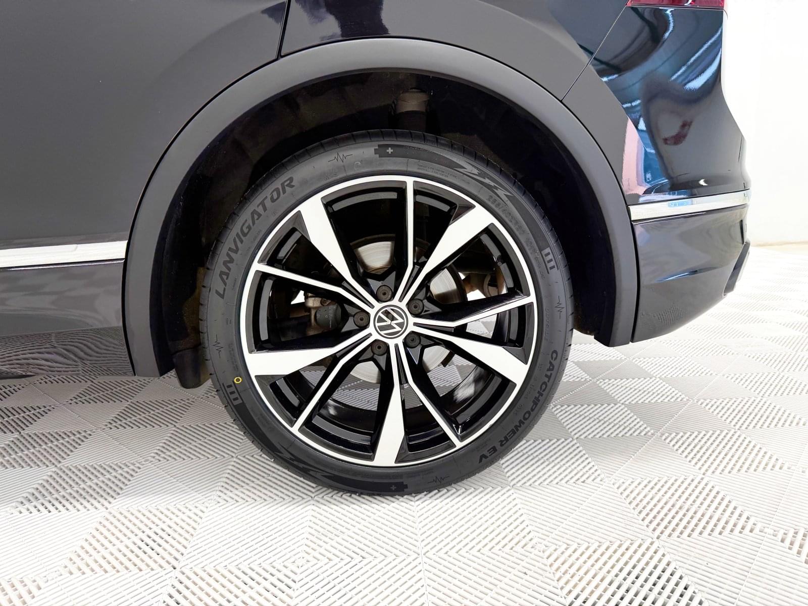 VOLKSWAGEN TIGUAN R-Line 1.5 TSI 110 kW (150 CV) DSG 19