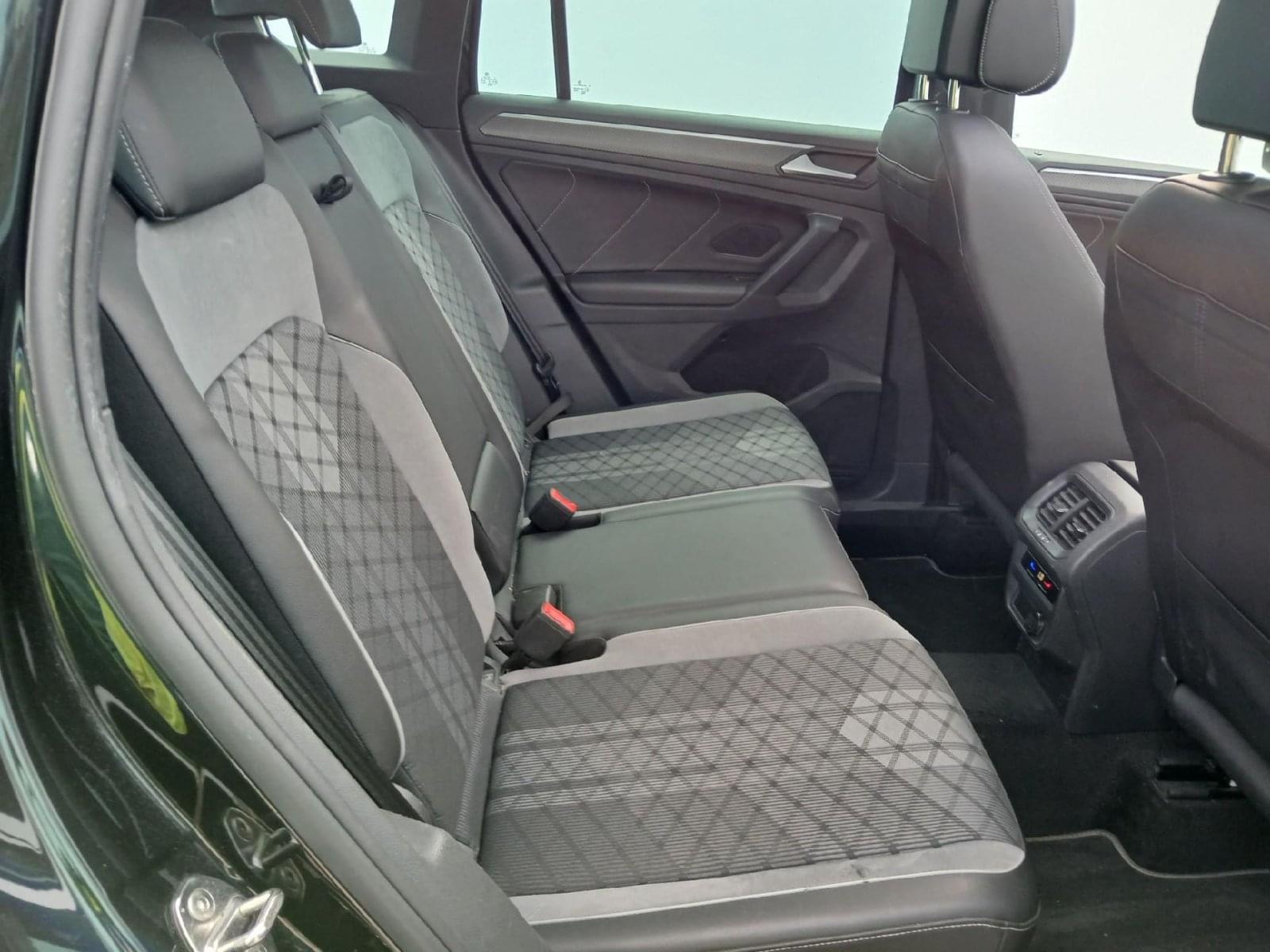 VOLKSWAGEN TIGUAN R-LINE 1.5 TSI 150CV  DSG 9 