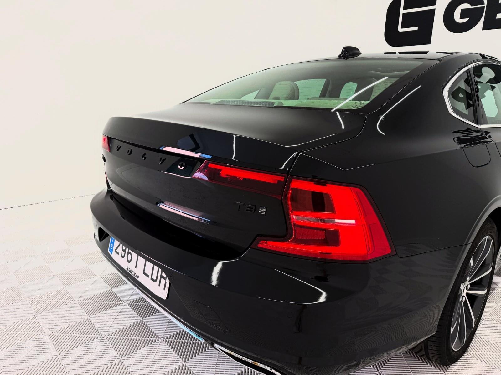 VOLVO S90 2.0 T8 Twin Business Plus AWD Auto 287 kW (390 CV) 17
