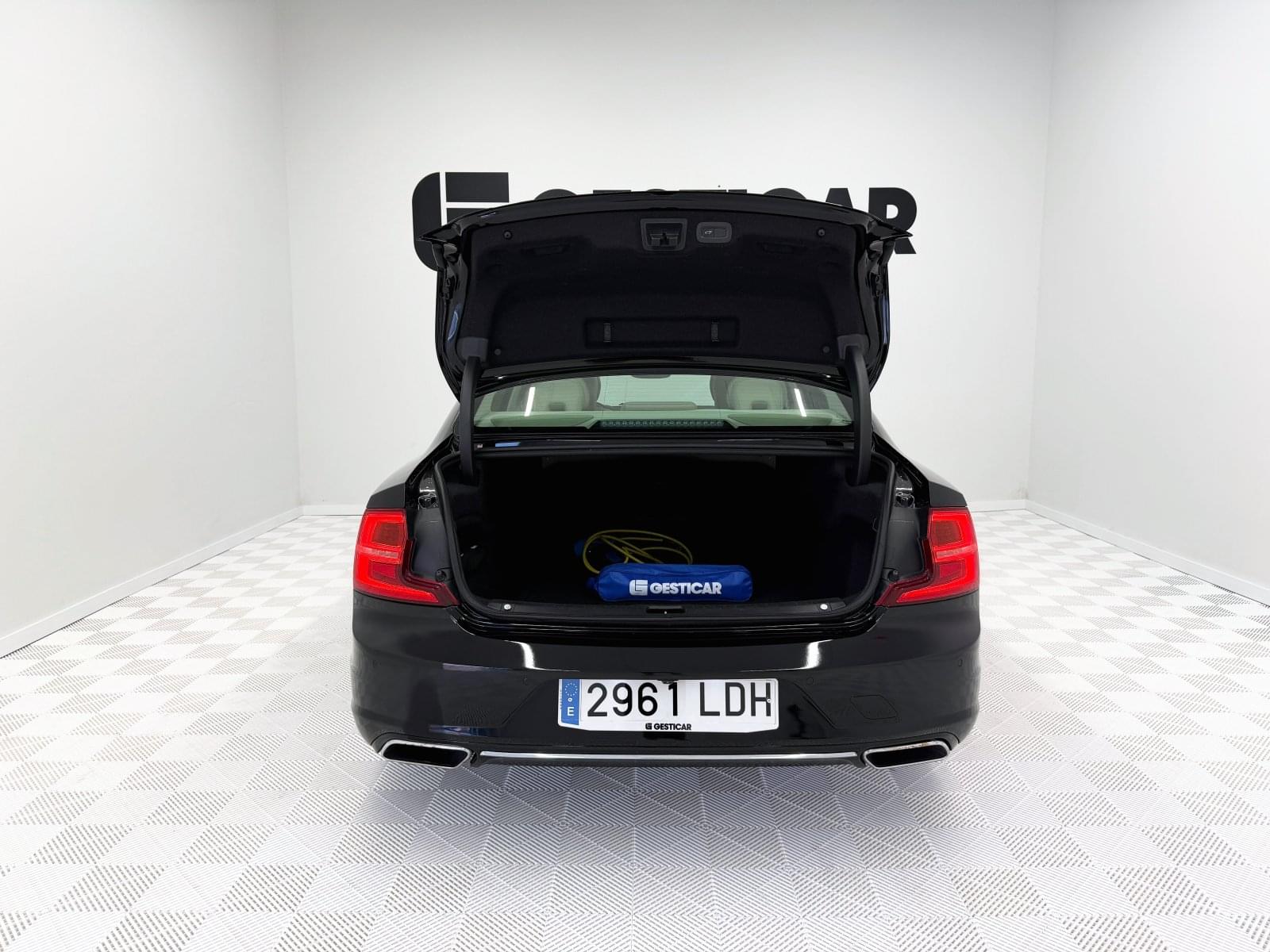 VOLVO S90 2.0 T8 Twin Business Plus AWD Auto 287 kW (390 CV) 13