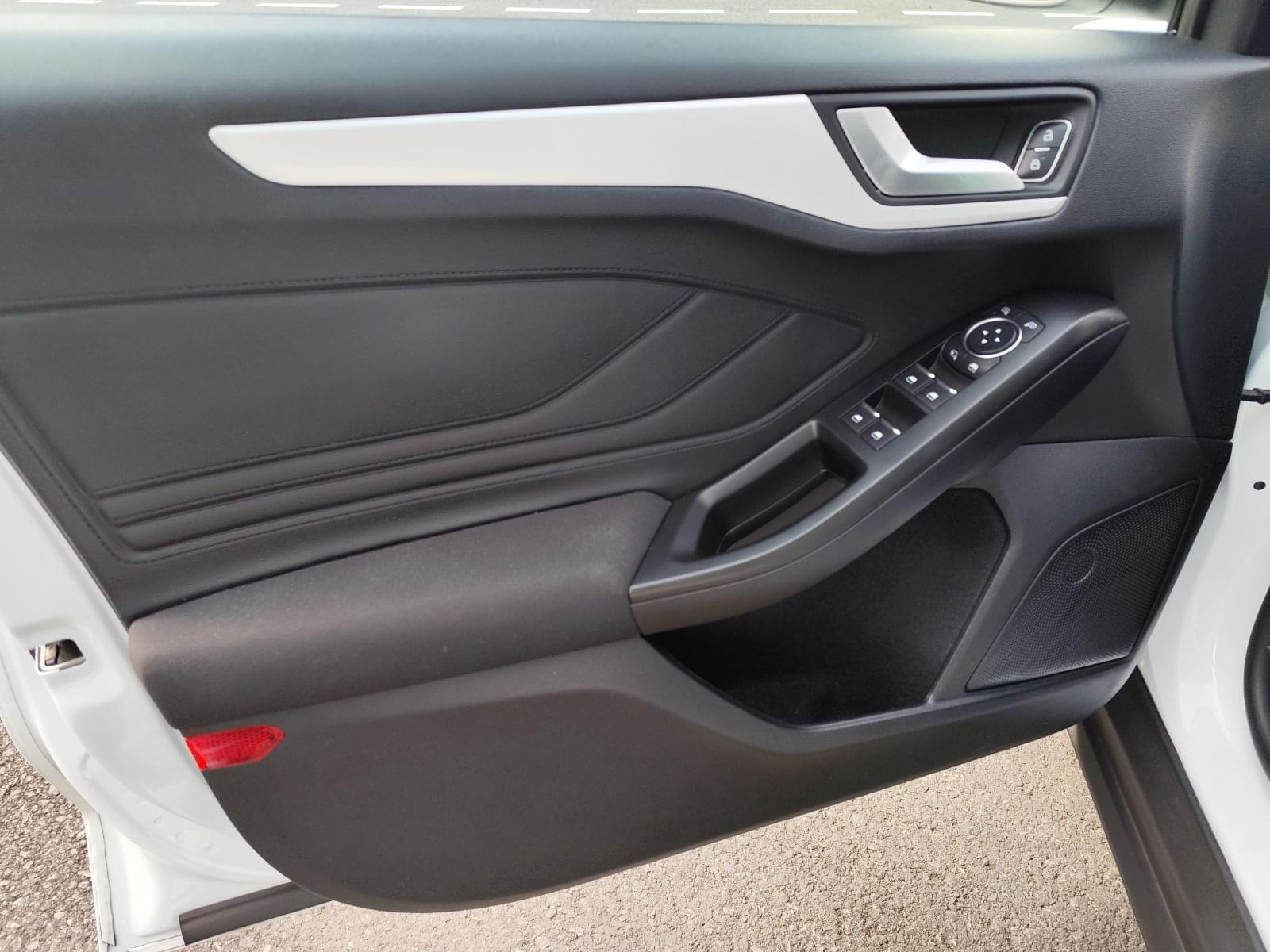 FORD FOCUS 1.0 ECOBOOST 125CV TREND + 9