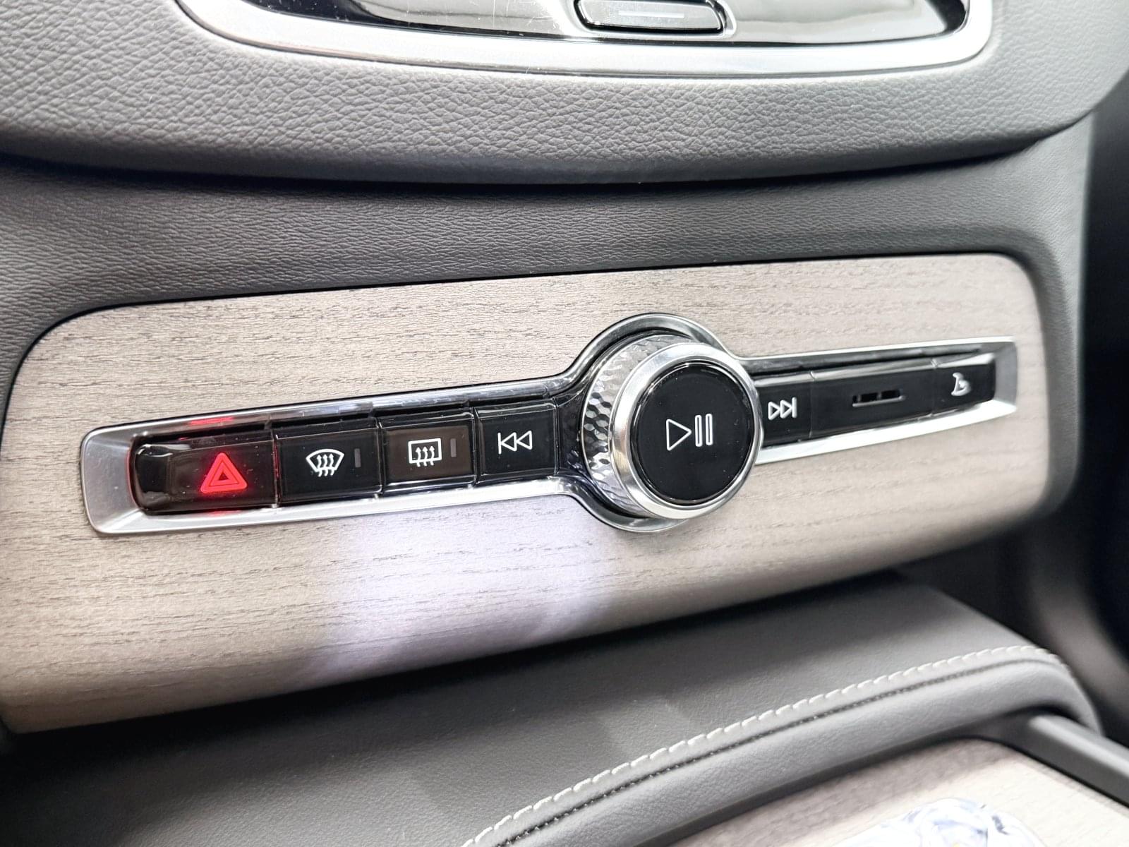 VOLVO XC90 2.0 B5 D AWD ULTIMATE BRIGHT AUTO 37 