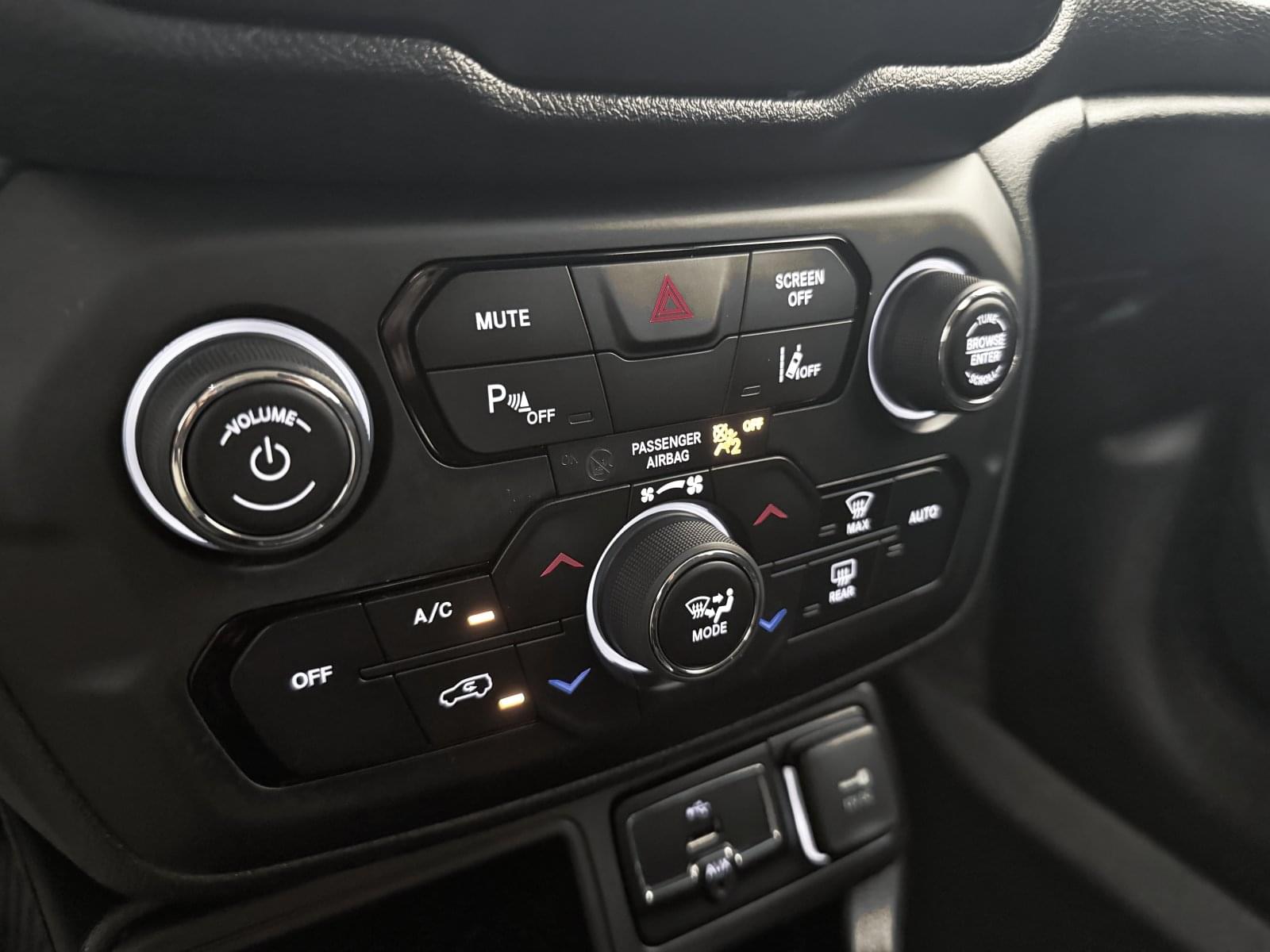JEEP RENEGADE 1.0G Sport 4x2 88 kW (120 CV) 28
