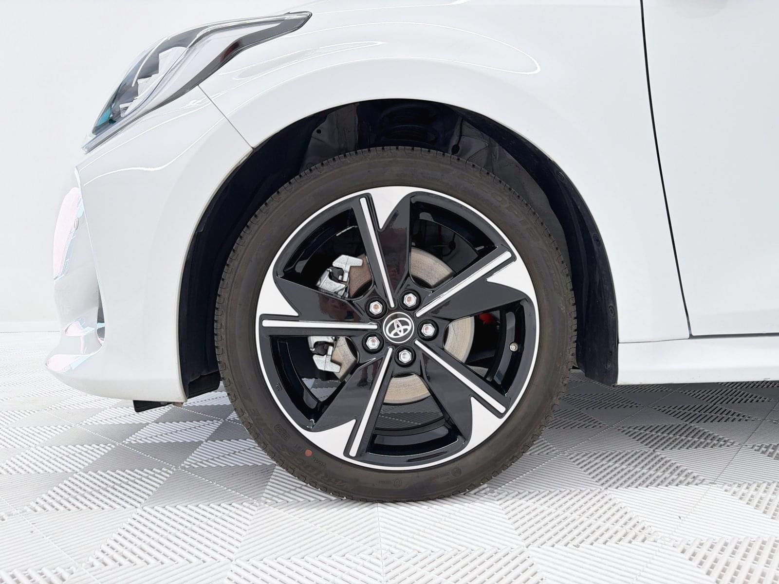 TOYOTA YARIS 1.5 120H STYLE 20 