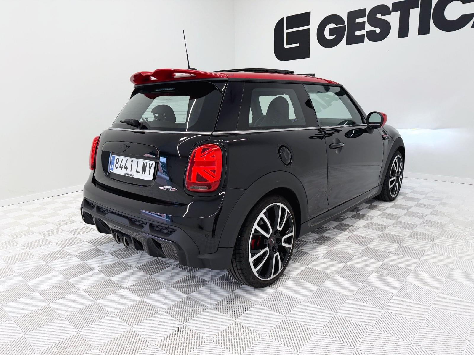 MINI MINI John Cooper Works 170 kW (231 CV) 21