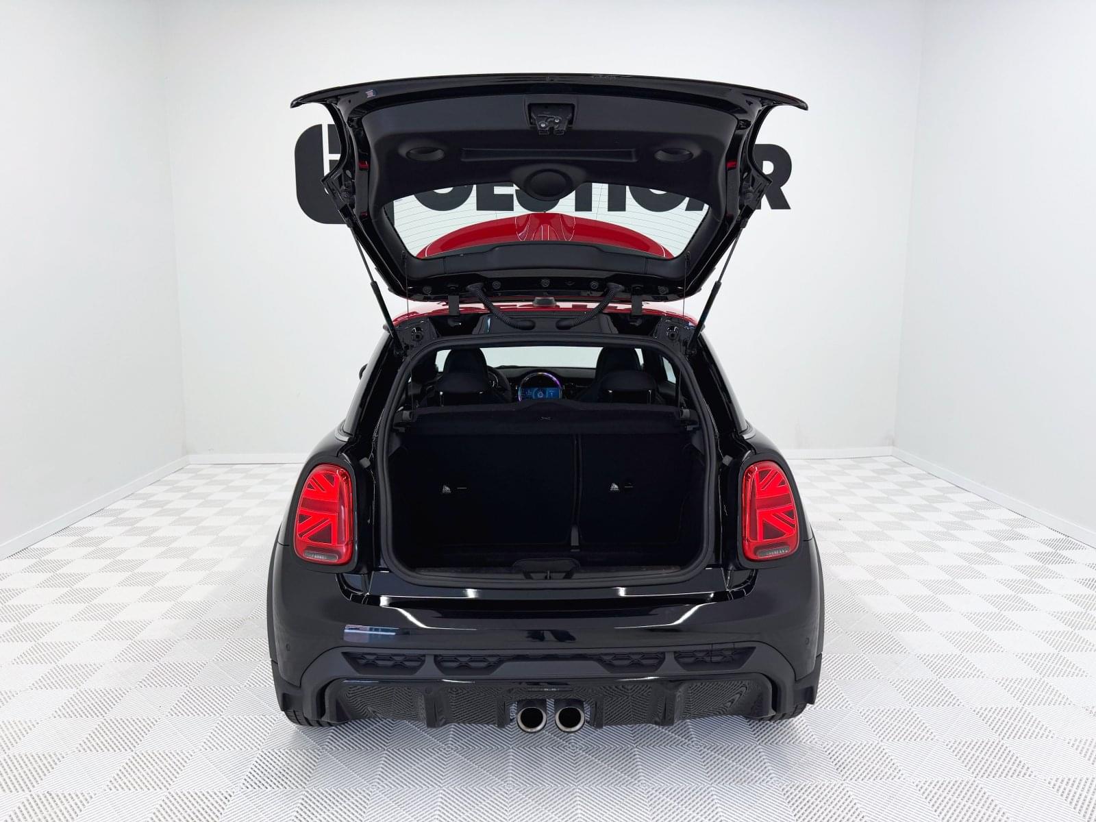 MINI MINI John Cooper Works 170 kW (231 CV) 16