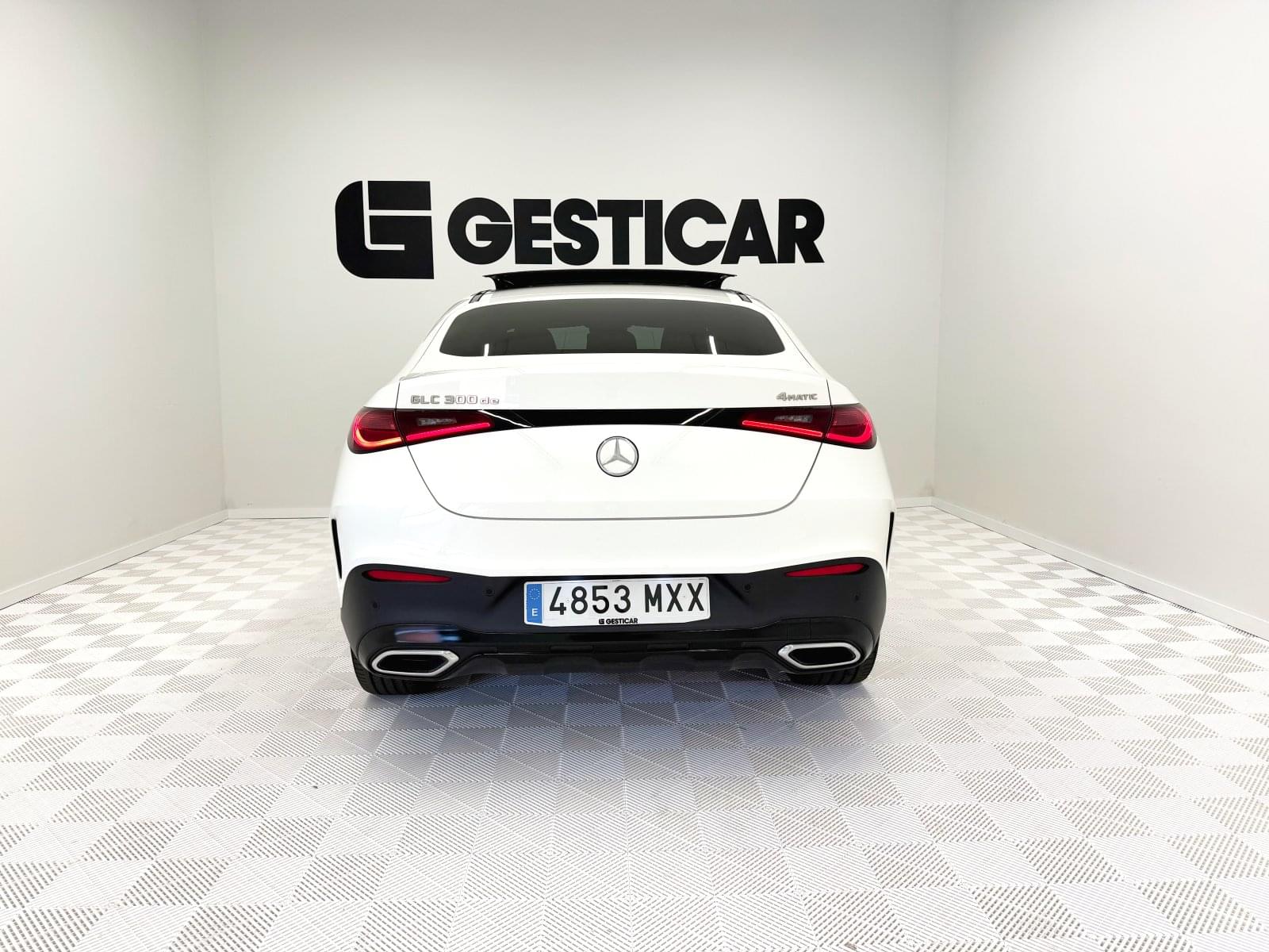 MERCEDES GLC COUPÉ 300DE 4MATIC 333CV 10