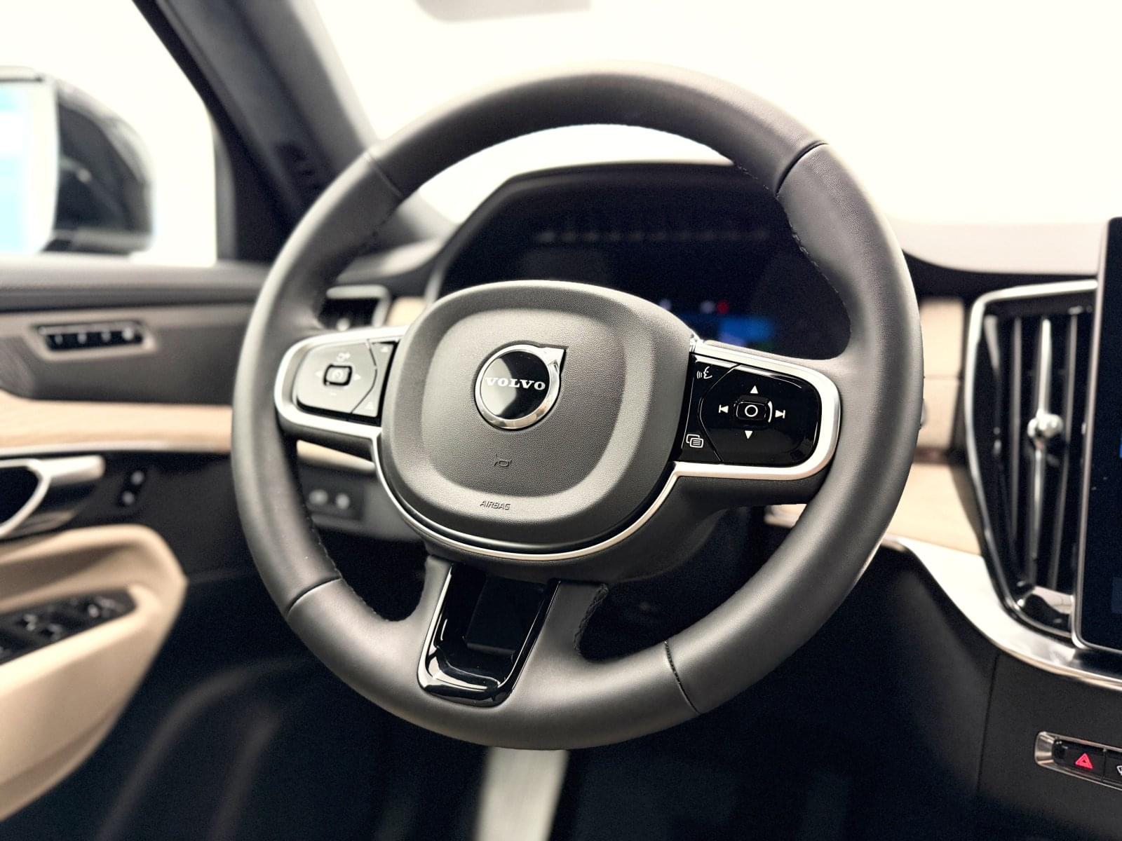 VOLVO XC90 T8 AWD PLUS BRIGHT RECHARGE AUTO 29