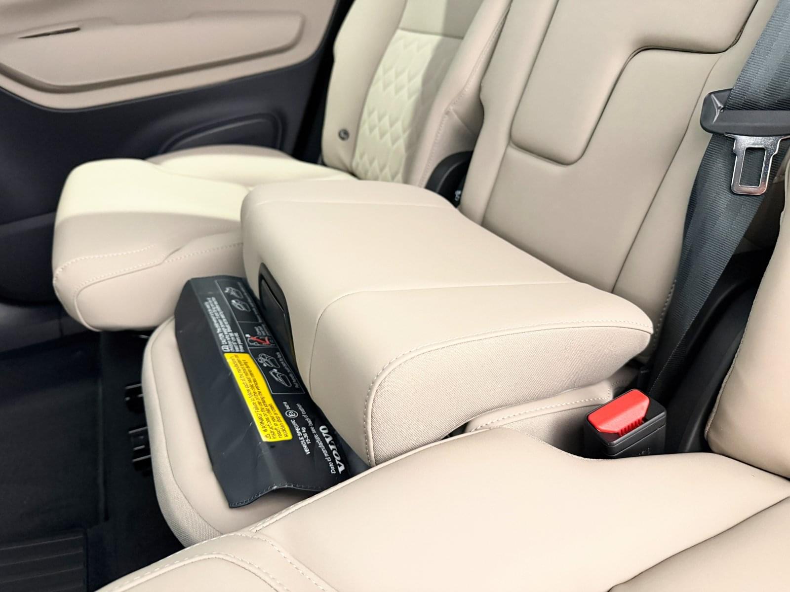 VOLVO XC90 T8 AWD PLUS BRIGHT RECHARGE AUTO 44
