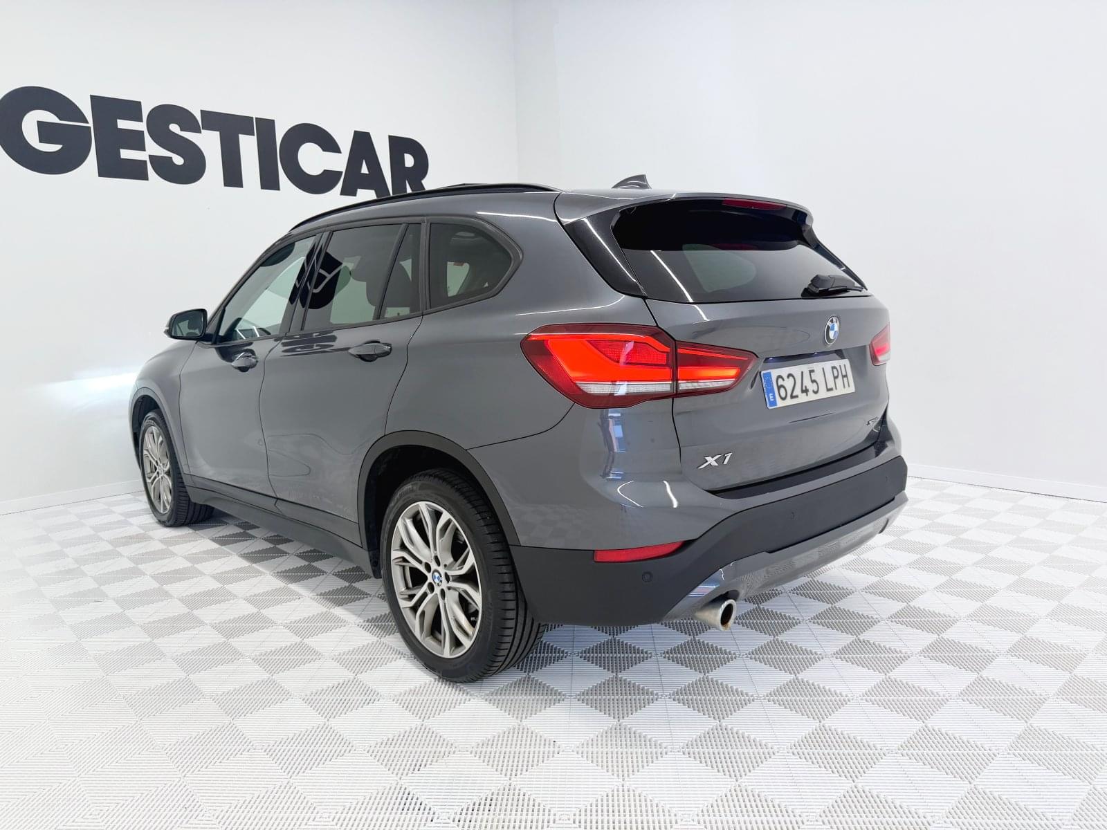 BMW X1 sDrive18i 103 kW (140 CV) 9