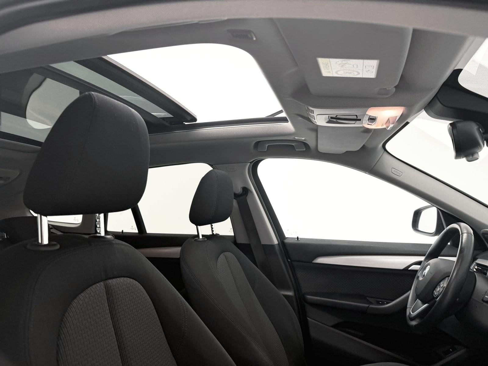 BMW X1 sDrive18i 103 kW (140 CV) 31