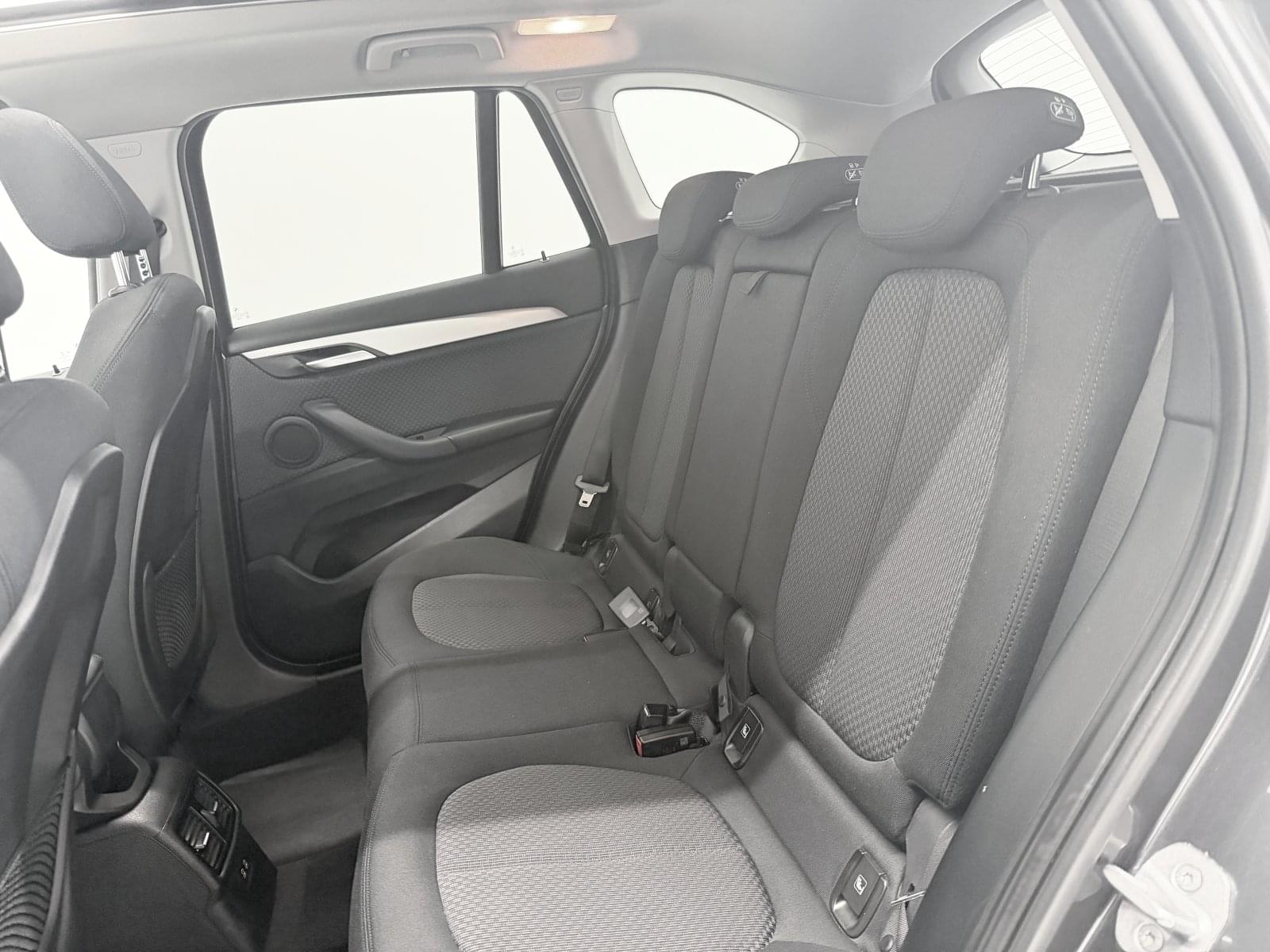 BMW X1 sDrive18i 103 kW (140 CV) 37