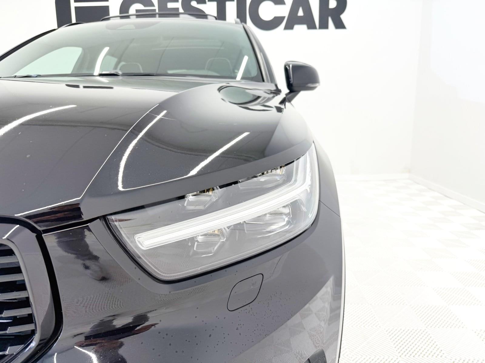 VOLVO XC40 T5 PLUG IN R-DESIGN 7
