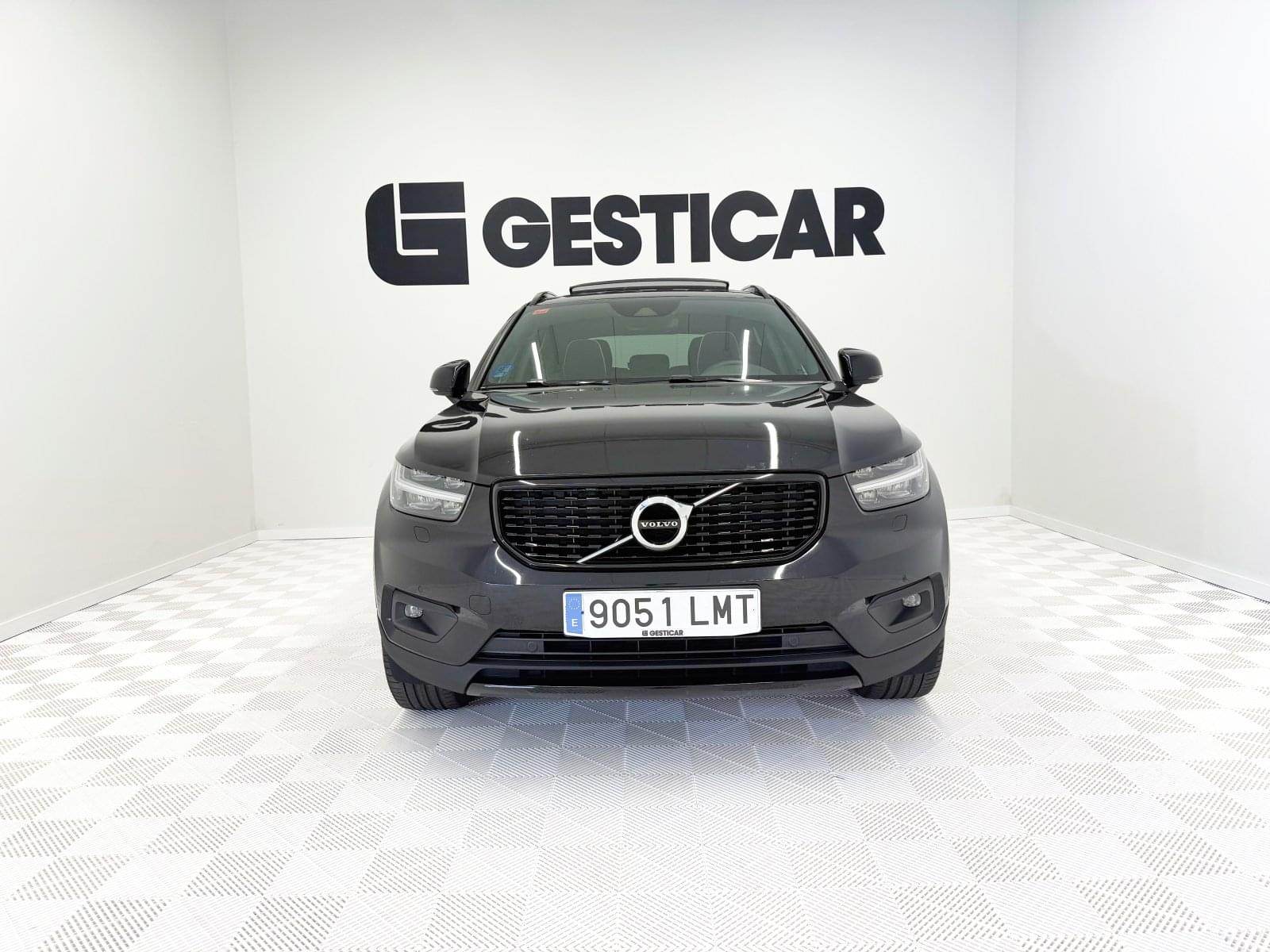 VOLVO XC40 T5 PLUG IN R-DESIGN 6