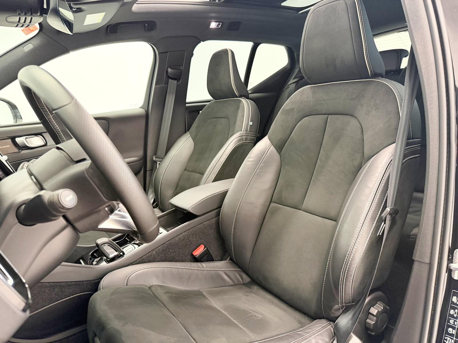VOLVO XC40 T5 PLUG IN R-DESIGN 18