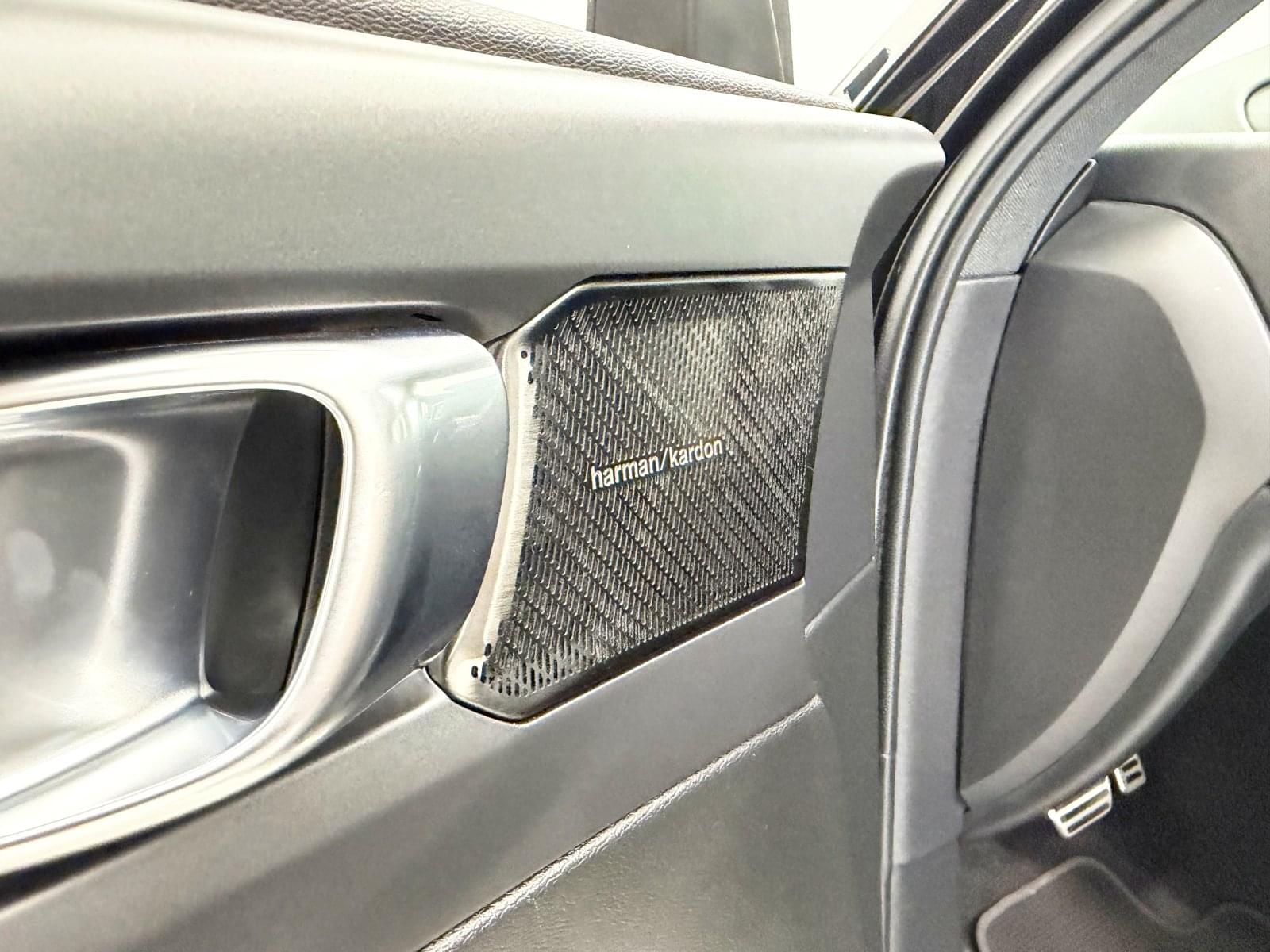 VOLVO XC40 T5 PLUG IN R-DESIGN 21