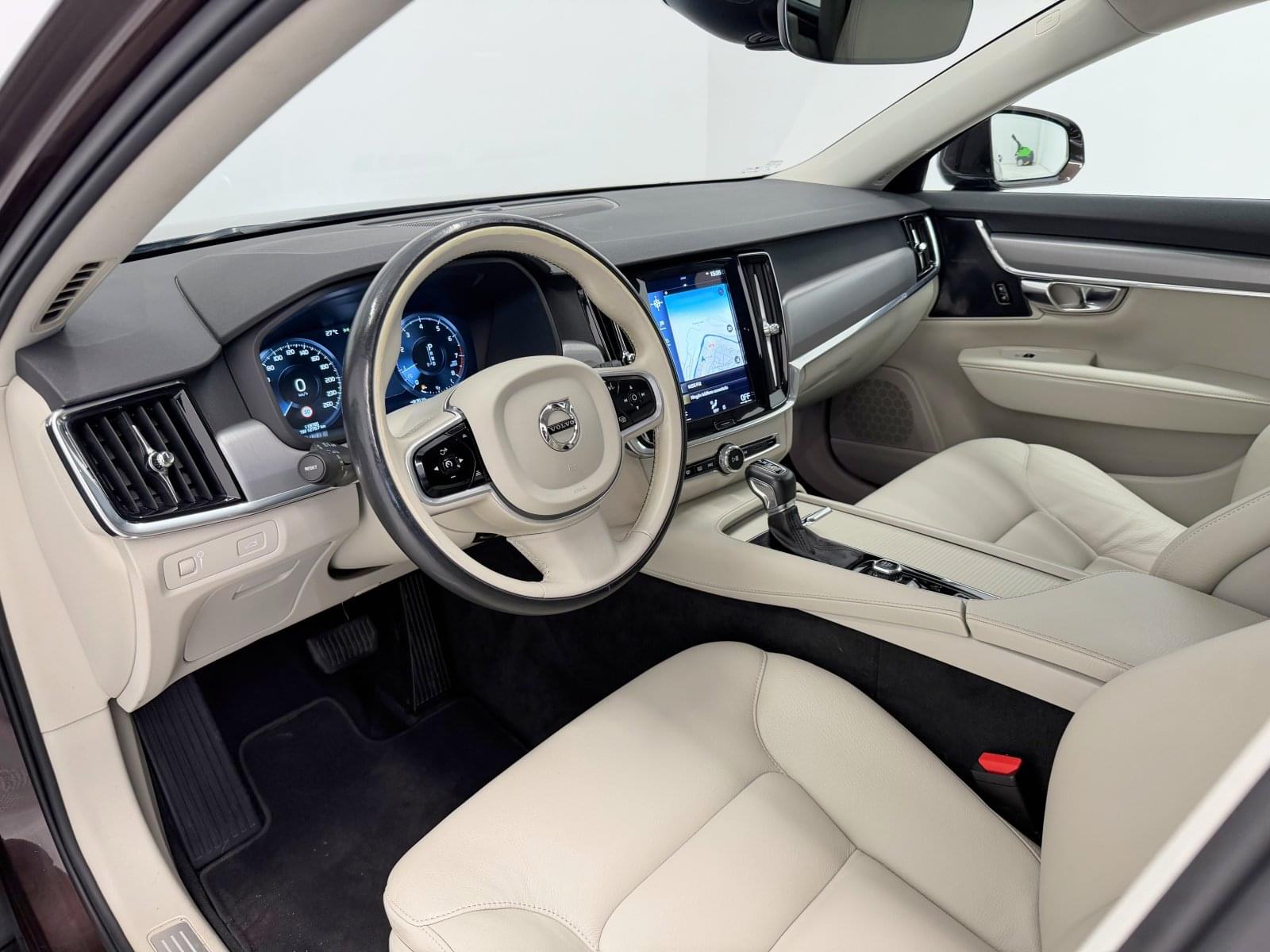VOLVO V90 T4 BUSINESS PLUS AUTO 190CV 19