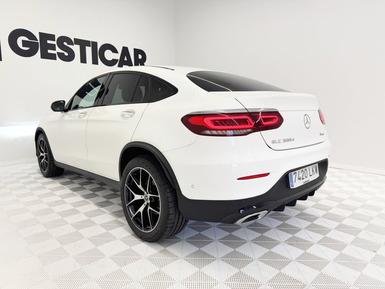 MERCEDES GLC COUPÉ 300 d 4Matic 180 kW (245 CV) 11 
