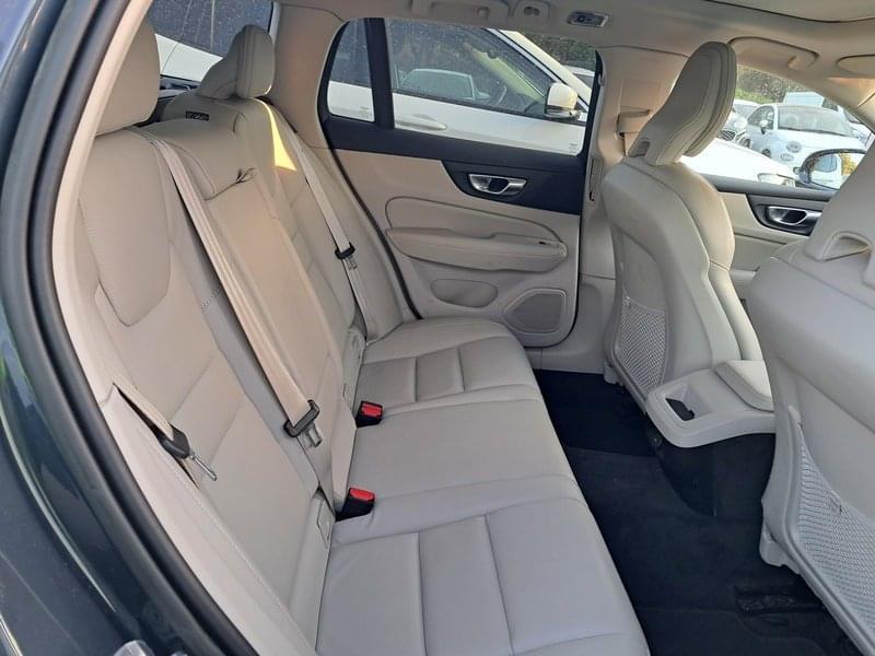 VOLVO V60 CROSS COUNTRY B4 D Cross Country AWD Auto 145 kW (197 CV) 10