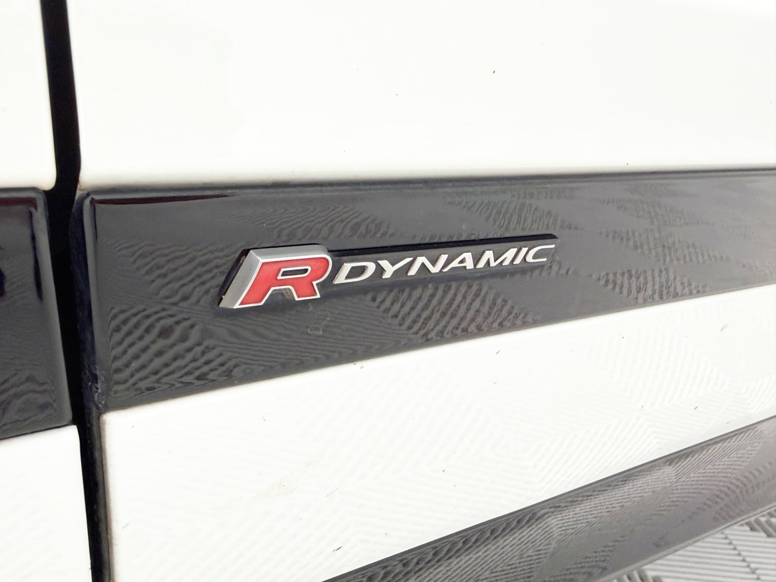 LAND ROVER RANGE ROVER EVOQUE P200 MHEV R-Dynamic 4WD AUTO 147 kW (200 CV) 8