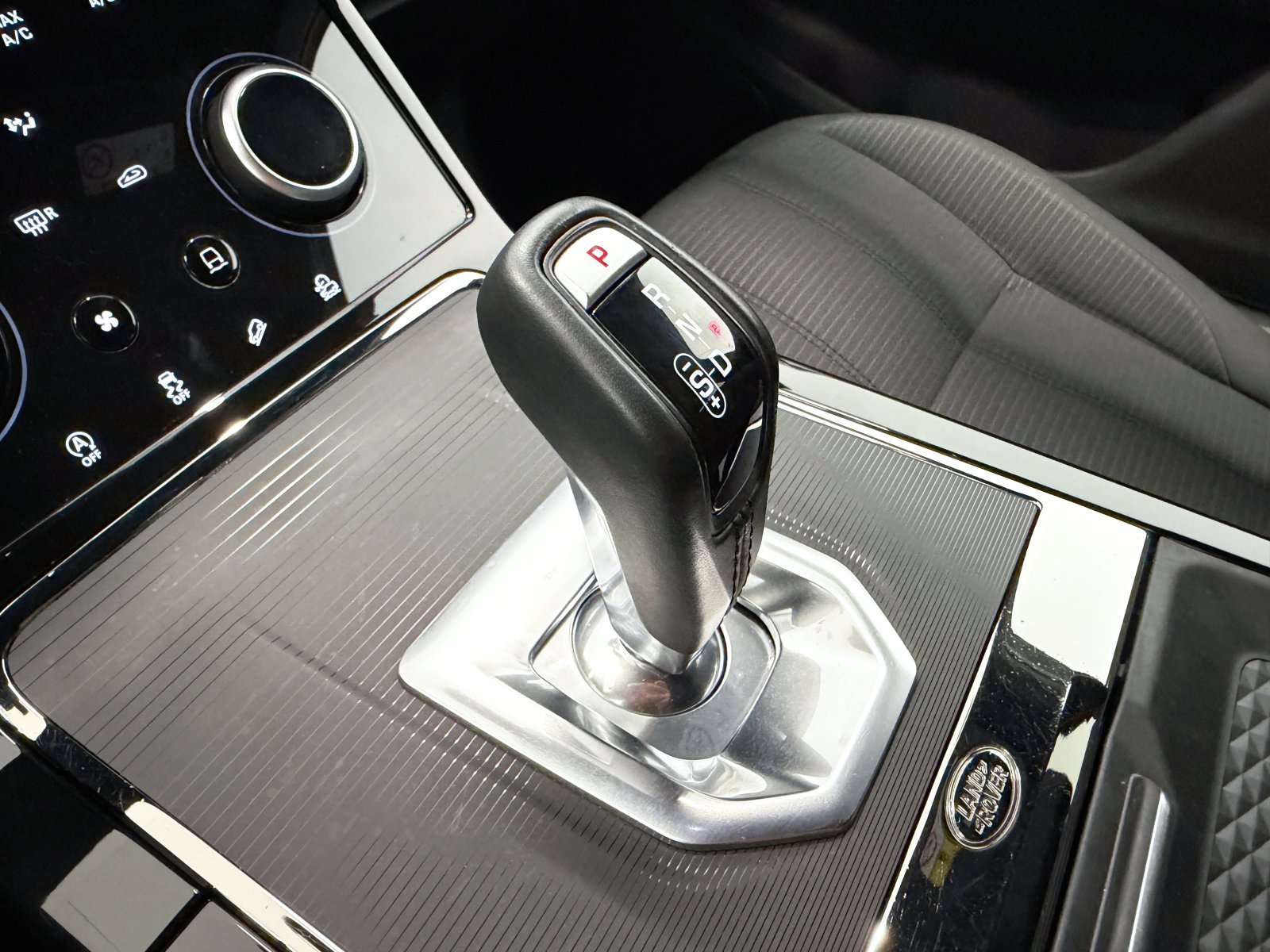 LAND ROVER RANGE ROVER EVOQUE P200 MHEV R-Dynamic 4WD AUTO 147 kW (200 CV) 35