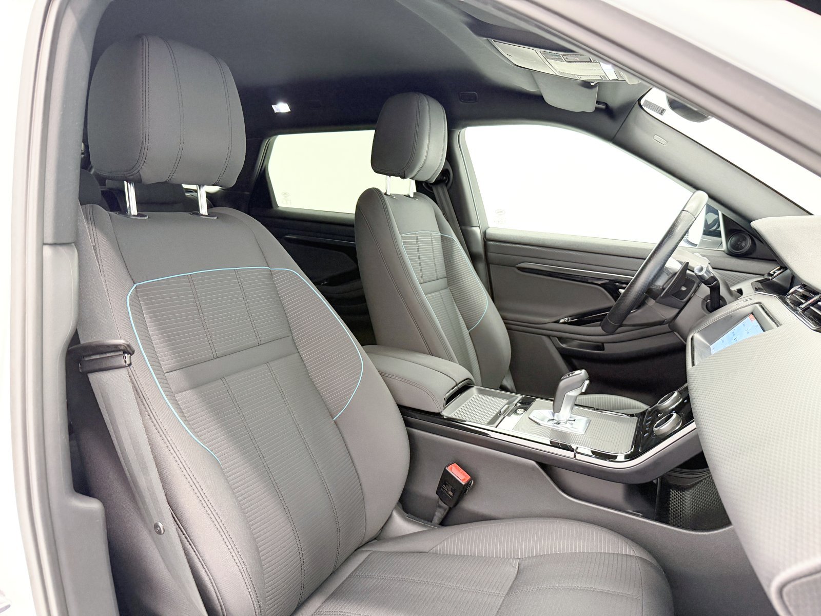 LAND ROVER RANGE ROVER EVOQUE P200 MHEV R-Dynamic 4WD AUTO 147 kW (200 CV) 38