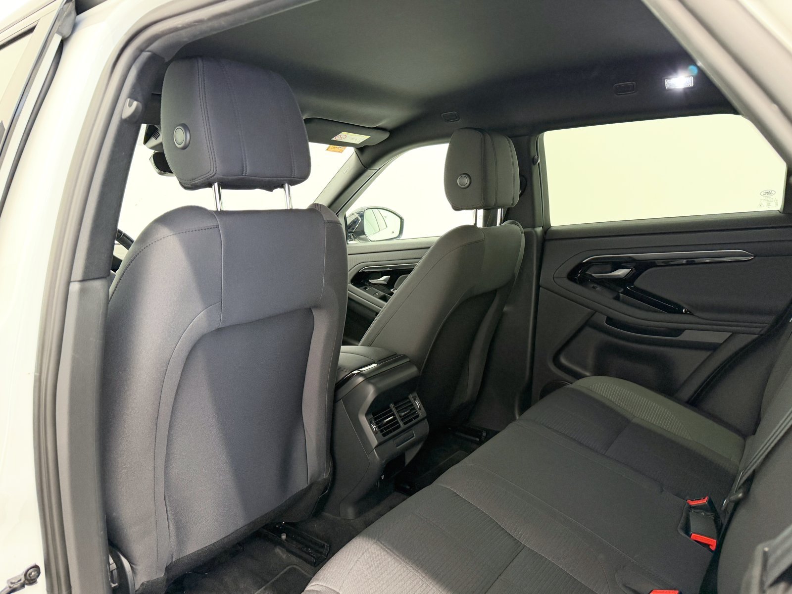 LAND ROVER RANGE ROVER EVOQUE P200 MHEV R-Dynamic 4WD AUTO 147 kW (200 CV) 39